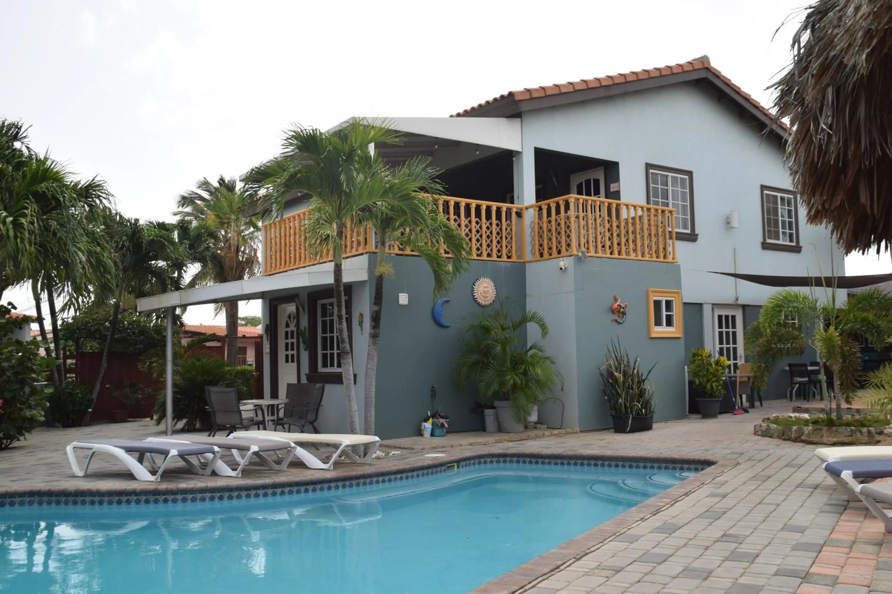 Property building in La Felicidad Aruba