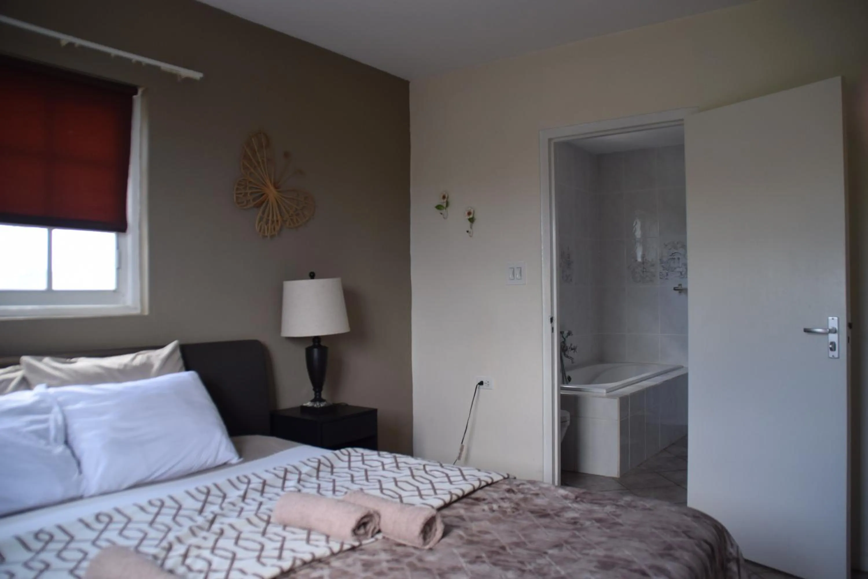 Bedroom, Bed in La Felicidad Aruba