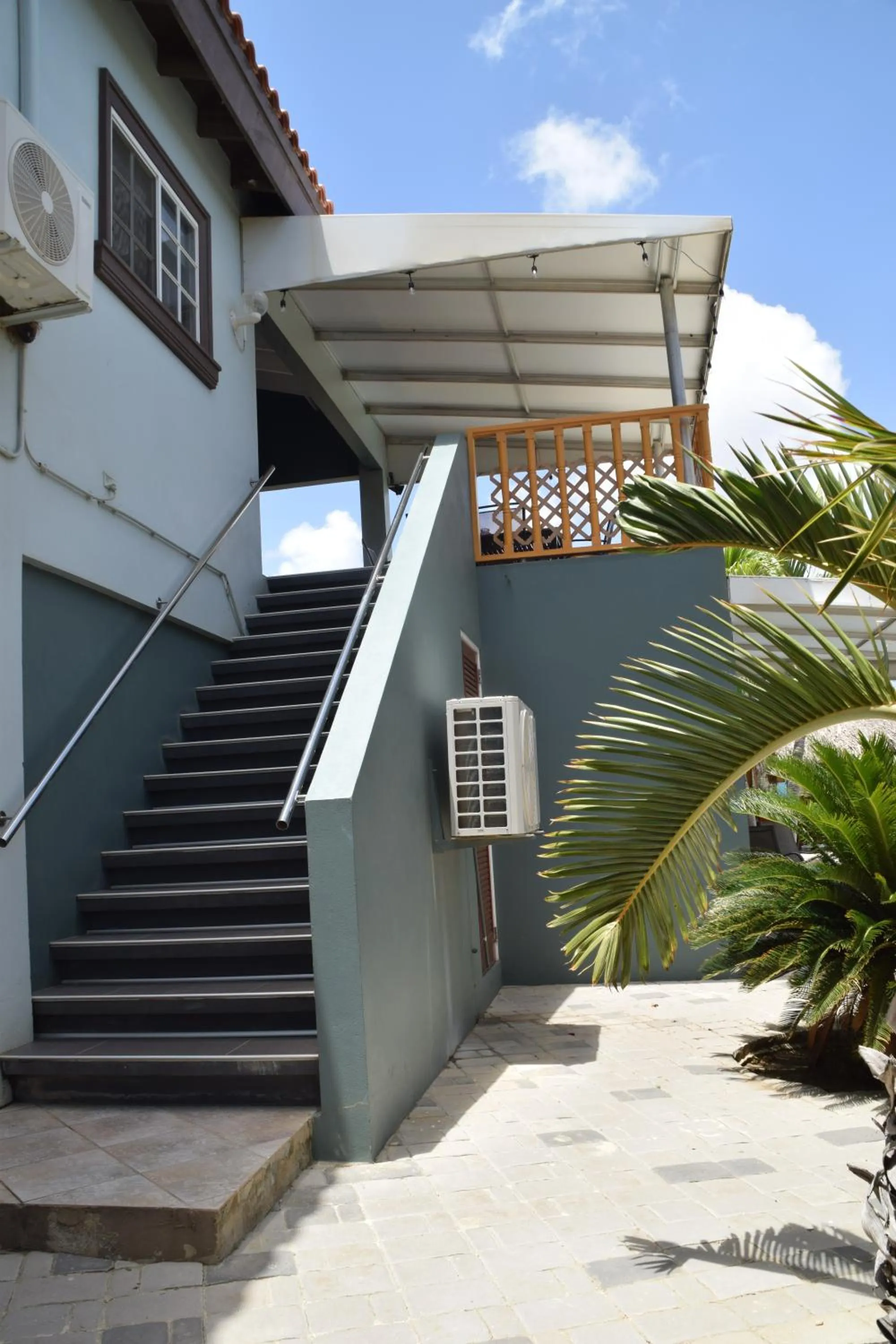 Property building in La Felicidad Aruba