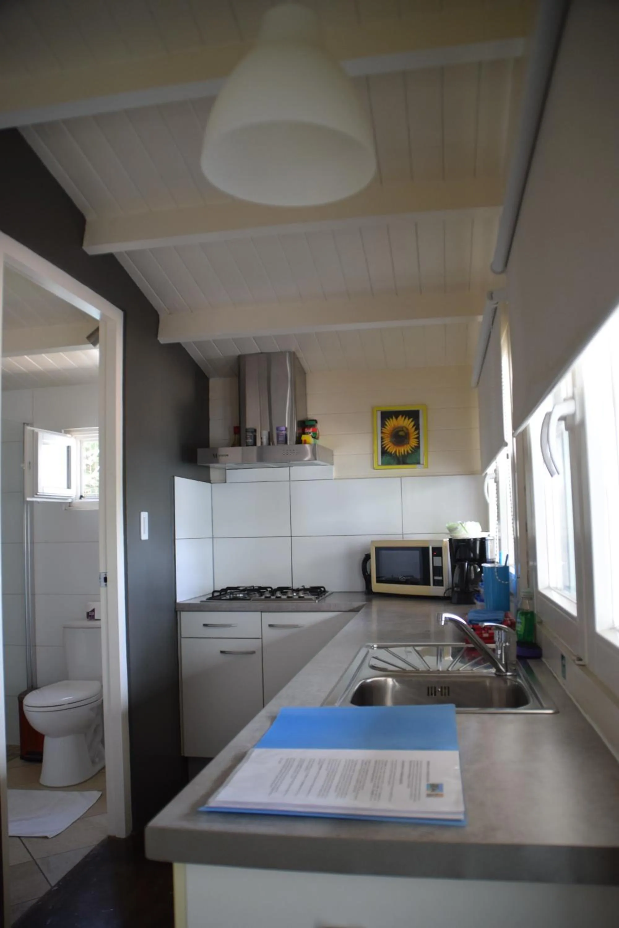 Kitchen or kitchenette in La Felicidad Aruba