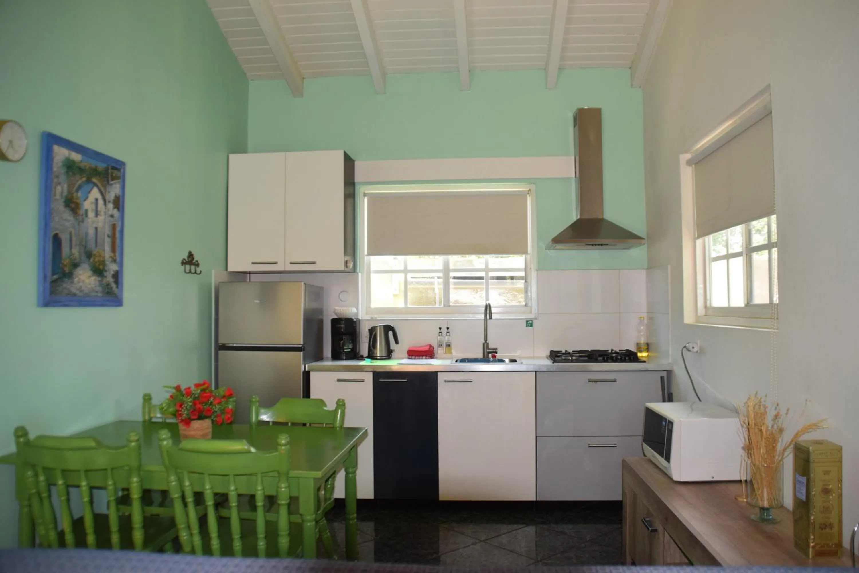 Kitchen or kitchenette in La Felicidad Aruba