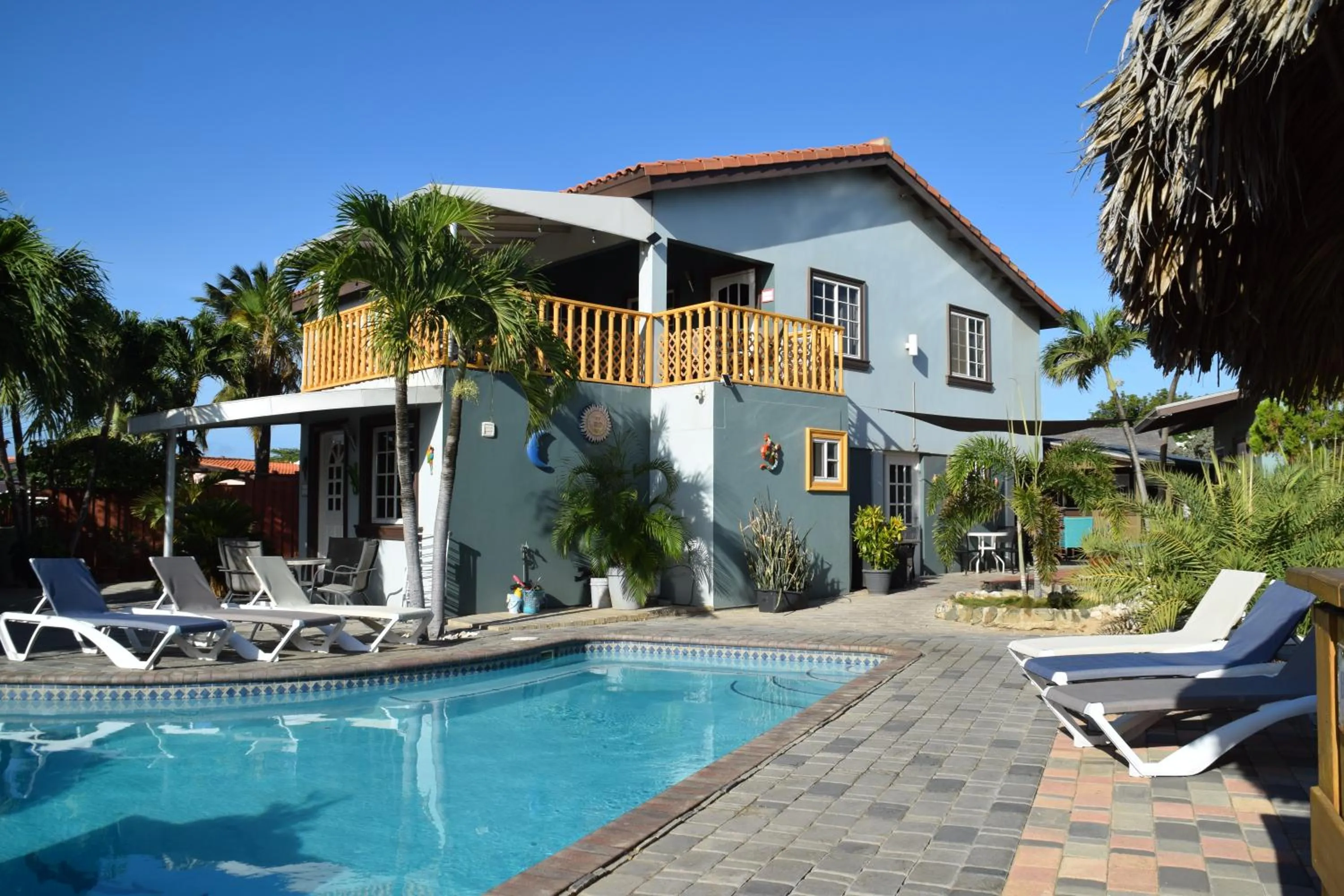 Garden in La Felicidad Aruba