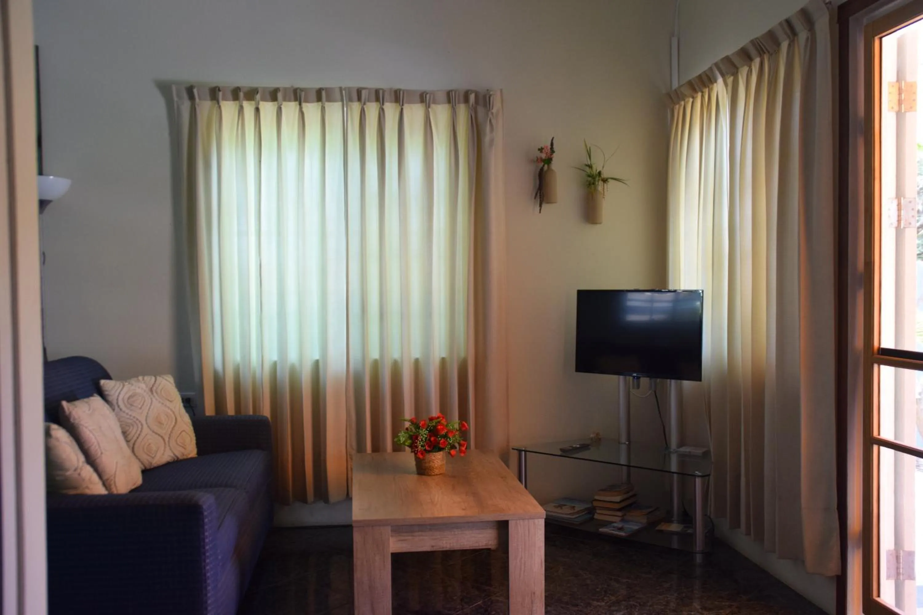 Seating area in La Felicidad Aruba