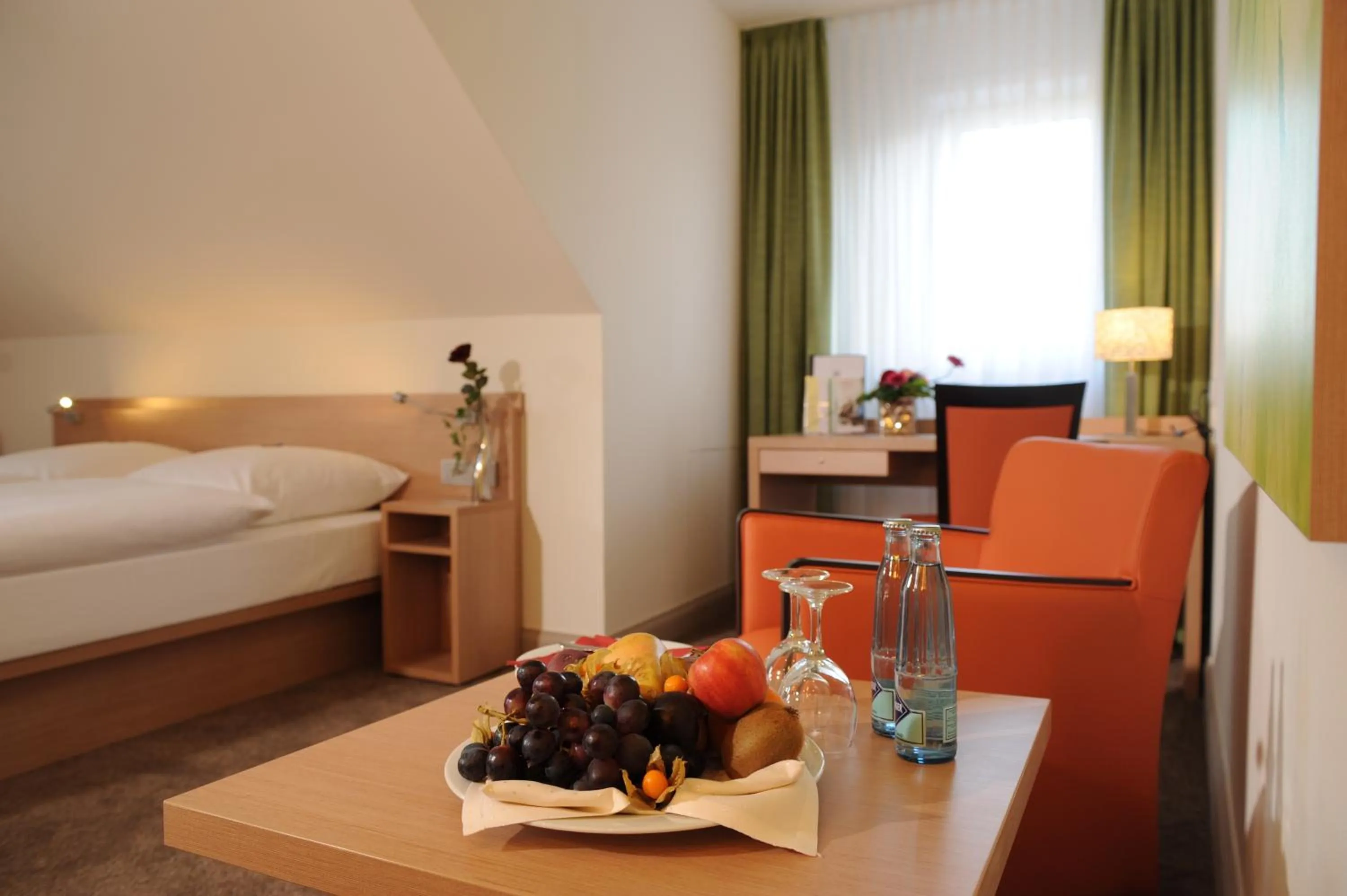 Photo of the whole room, Bed in Hotel Ratskeller