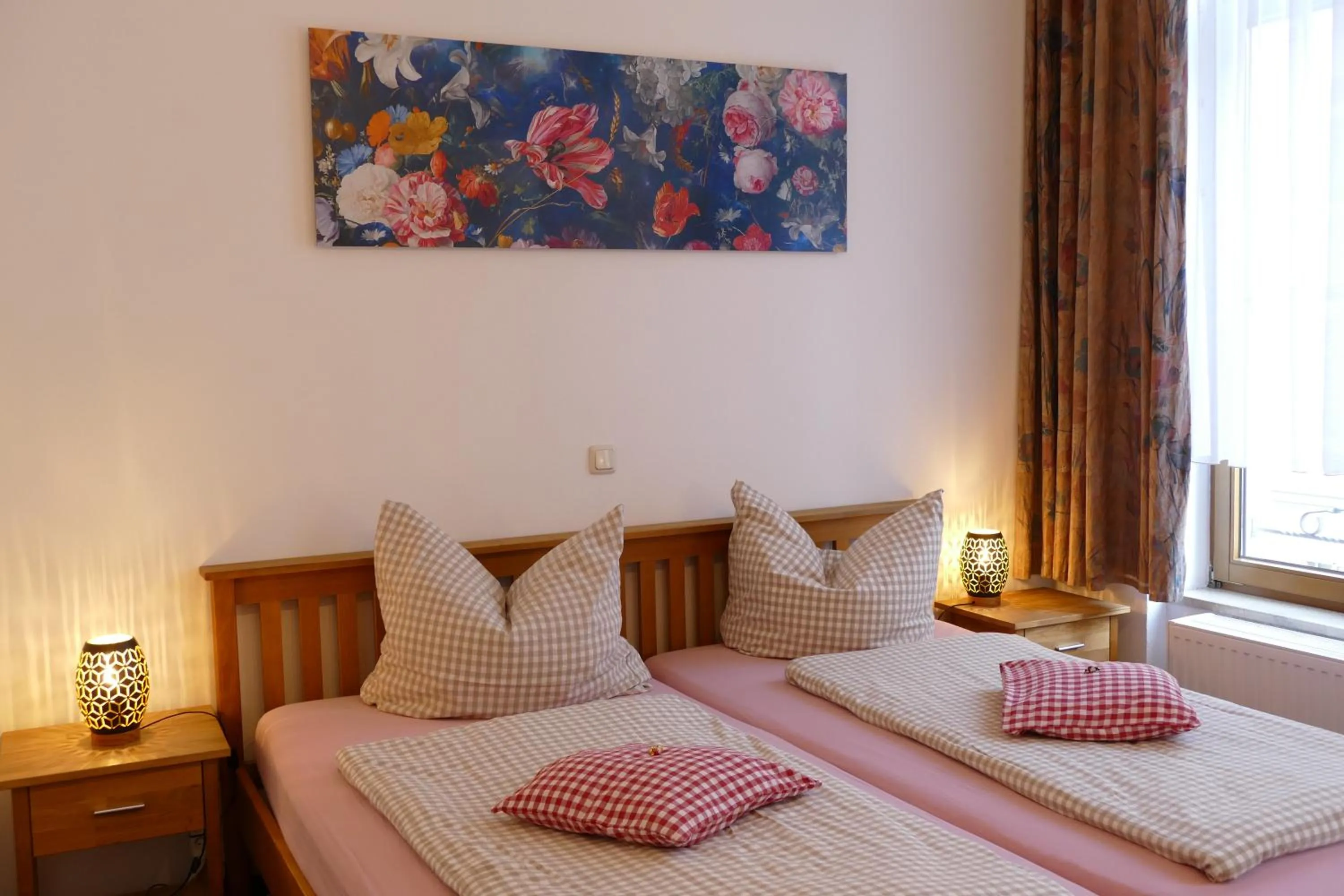 Photo of the whole room, Bed in Hotel Meridian