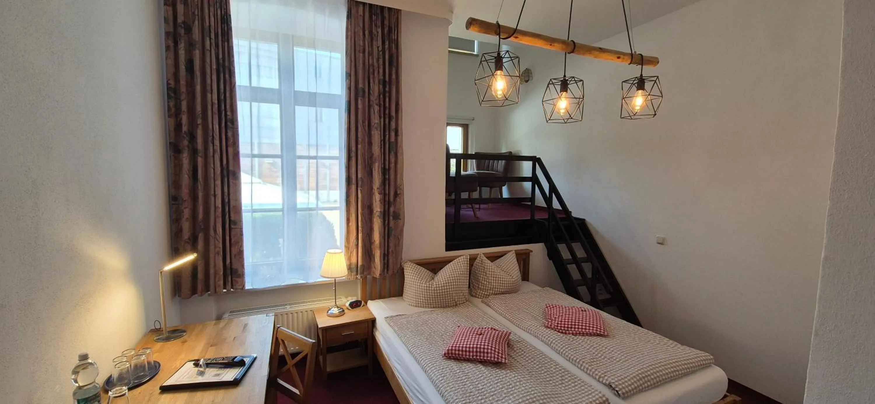 Photo of the whole room, Bed in Hotel Meridian