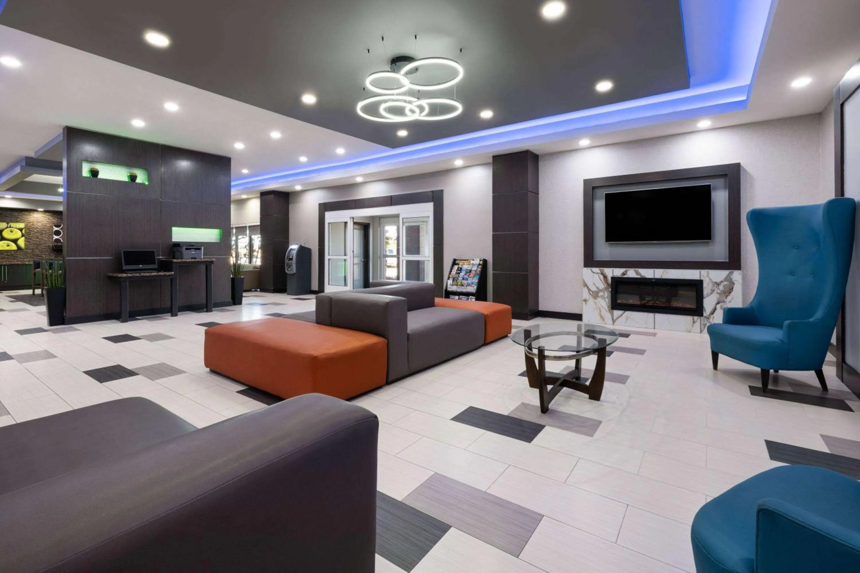 Lobby or reception in La Quinta by Wyndham Muskogee