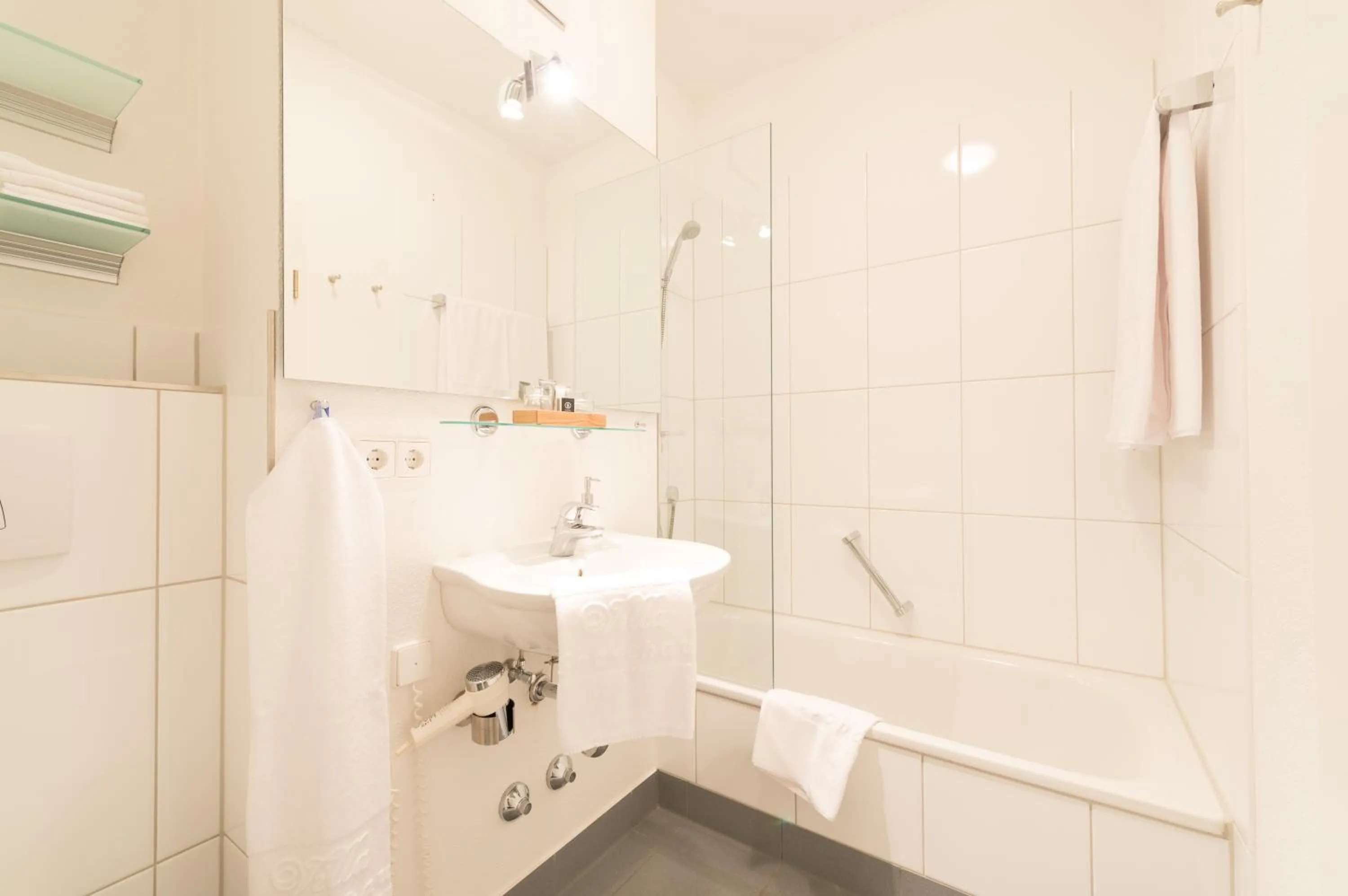 Shower in Hotel Villa Seeschau - Adults only