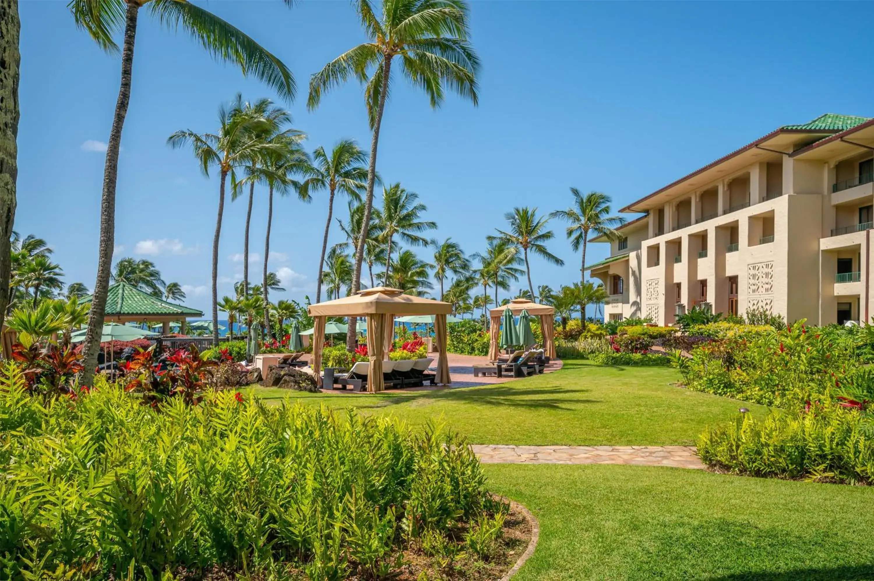 Queen Room with Two Queen Beds and Partial Ocean View in Grand Hyatt Kauai Resort & Spa Queen Room with Two Queen Beds and Partial Ocean View in Grand Hyatt Kauai Resort & Spa