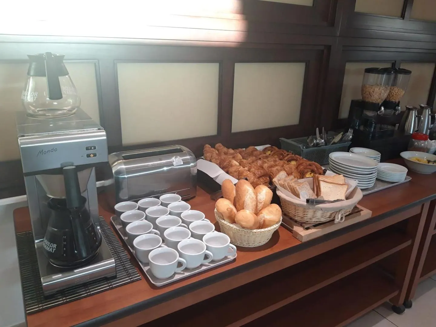 Continental breakfast in Hotel Sarah Nui