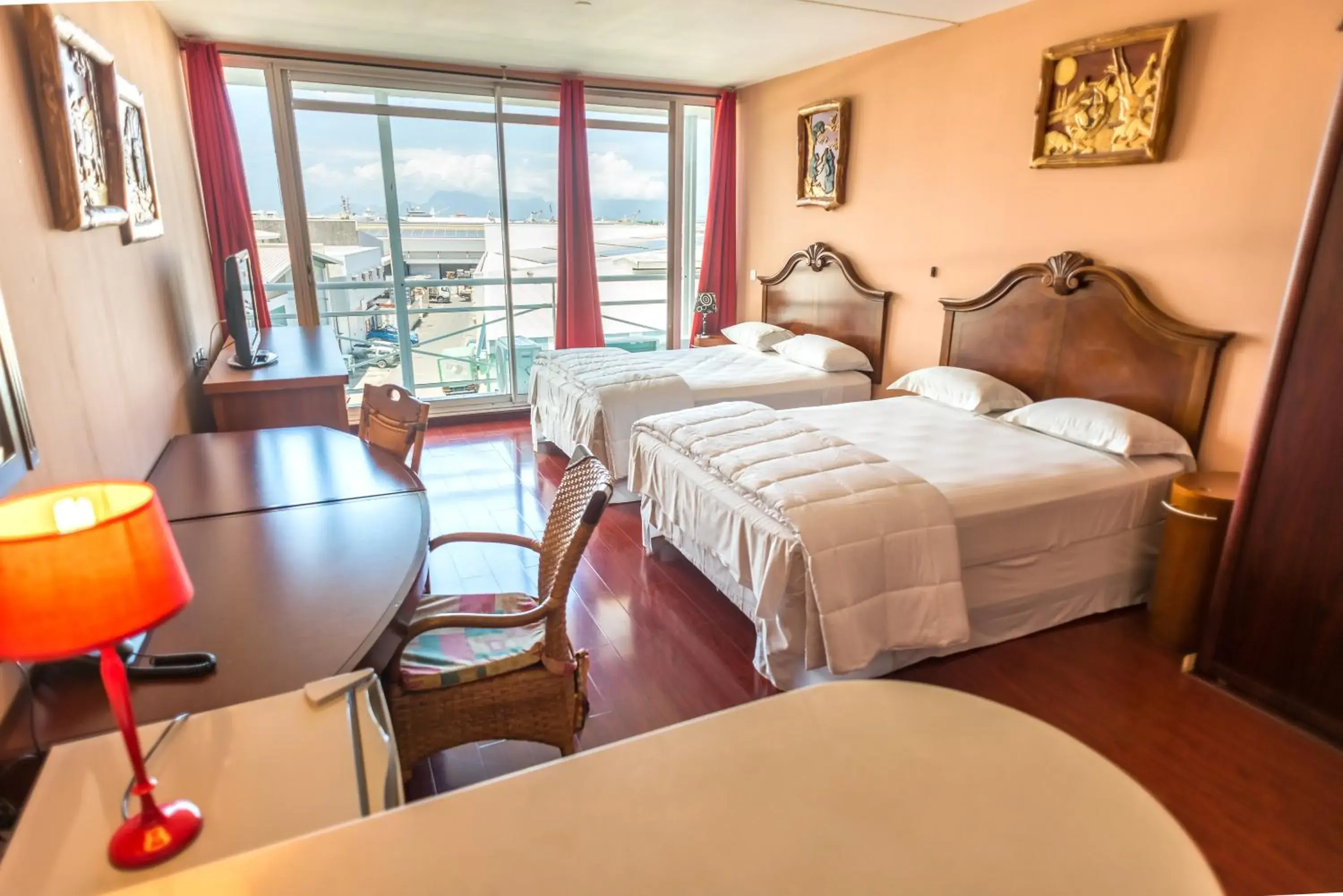 Premium Quadruple Room in Hotel Sarah Nui Premium Quadruple Room in Hotel Sarah Nui