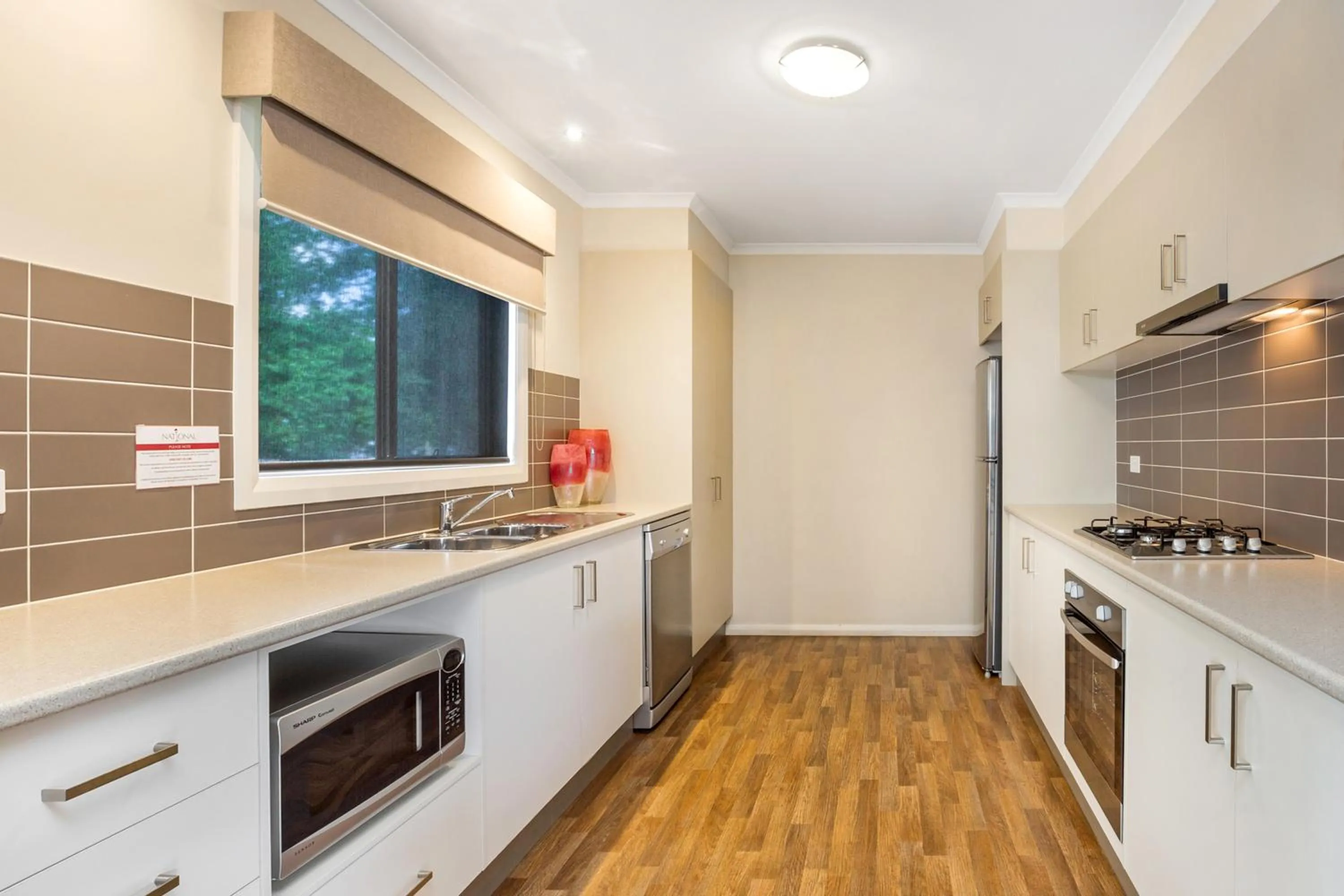 Kitchen or kitchenette in National Hotel Complex Bendigo