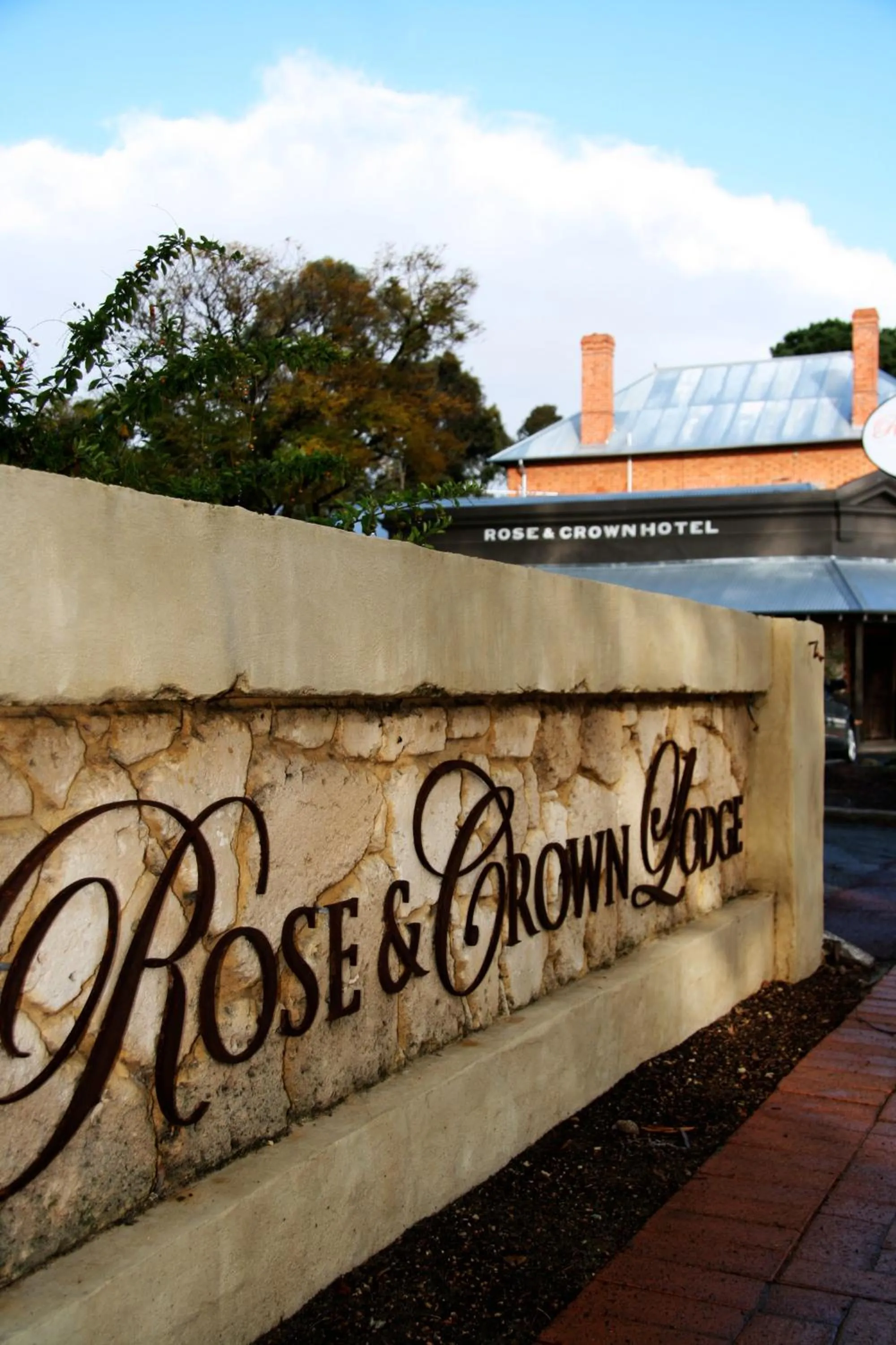 Day in Rose & Crown Hotel