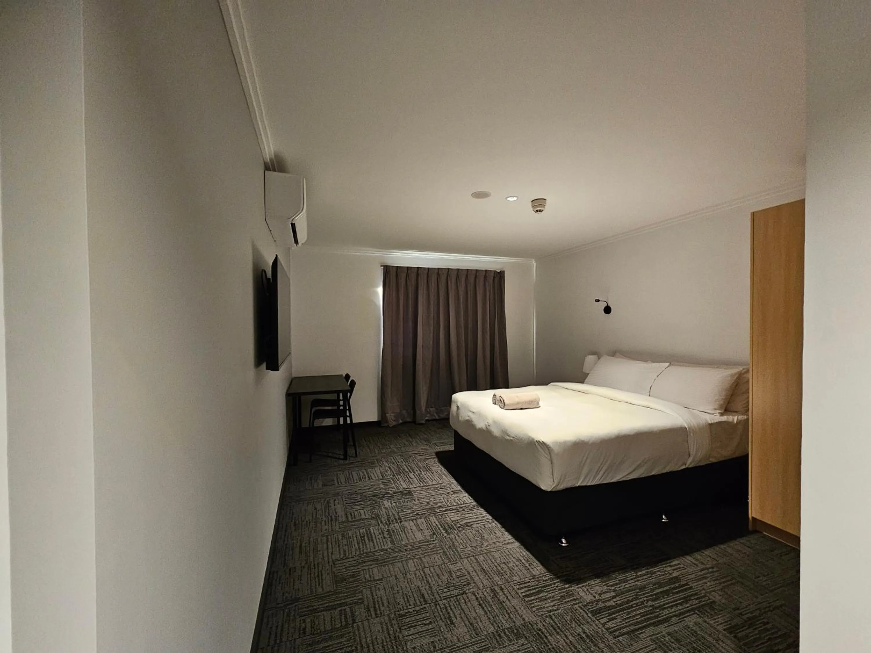 Bed in Econo Lodge Rivervale