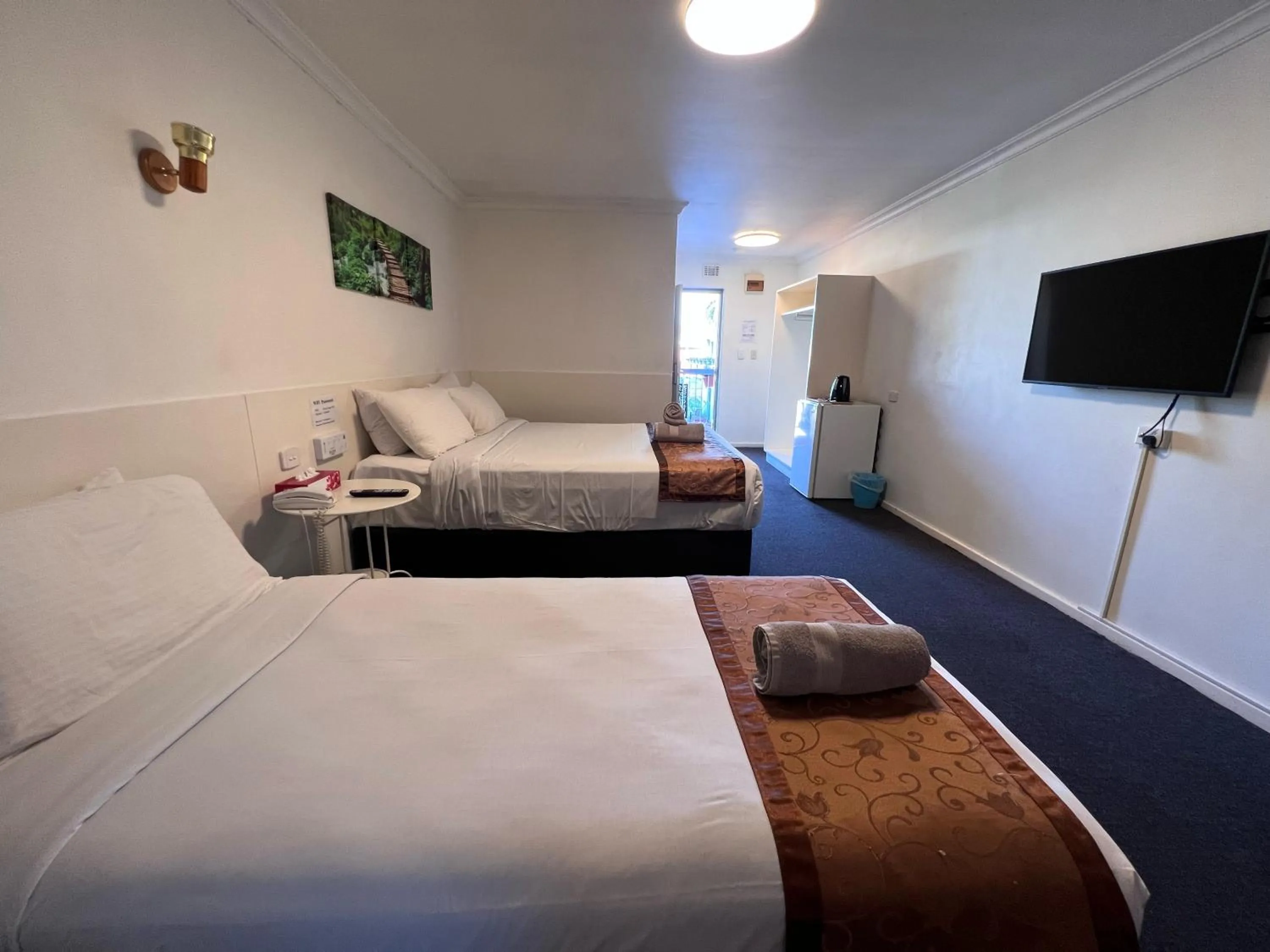 Bed in Econo Lodge Rivervale