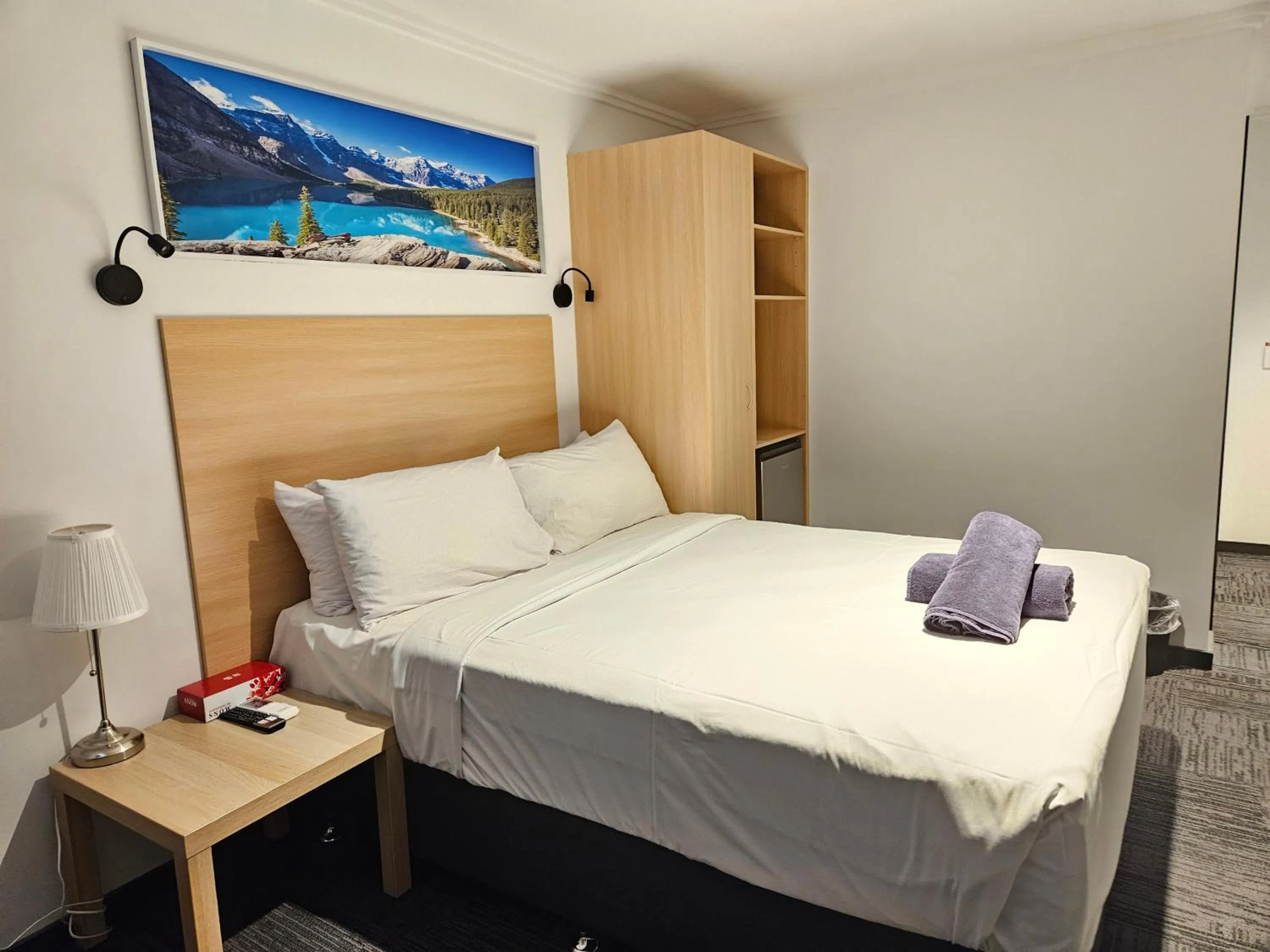 Bed in Econo Lodge Rivervale