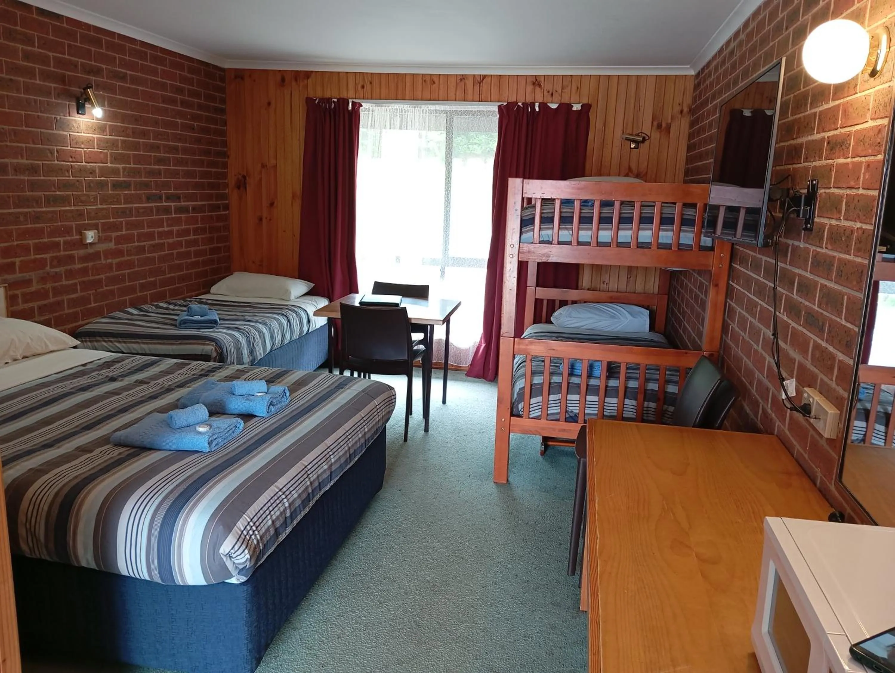 Bed in Orbost Country Road Motor Inn