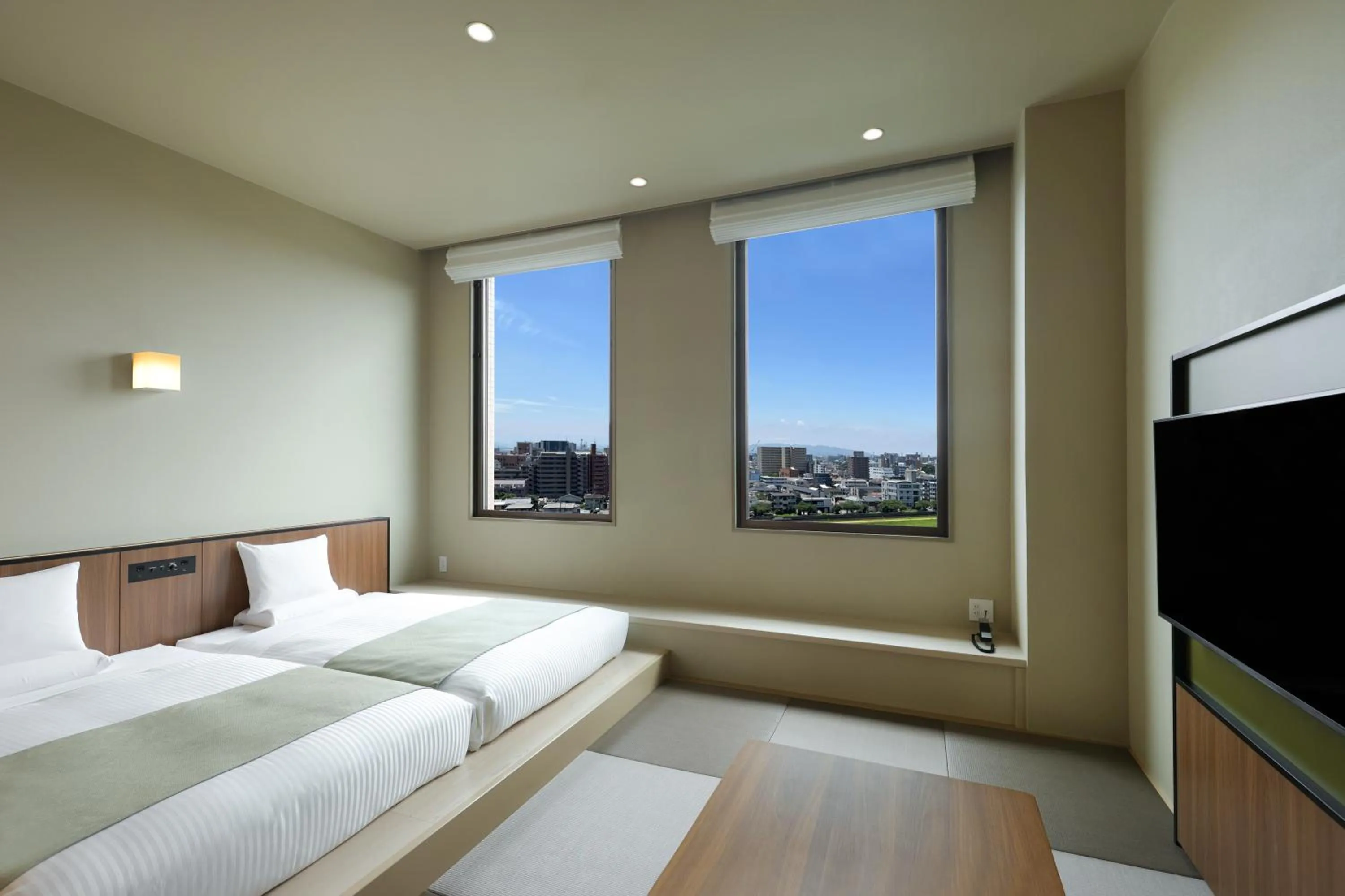 Photo of the whole room, Bed in HOTEL MYSTAYS Kumamoto Riverside