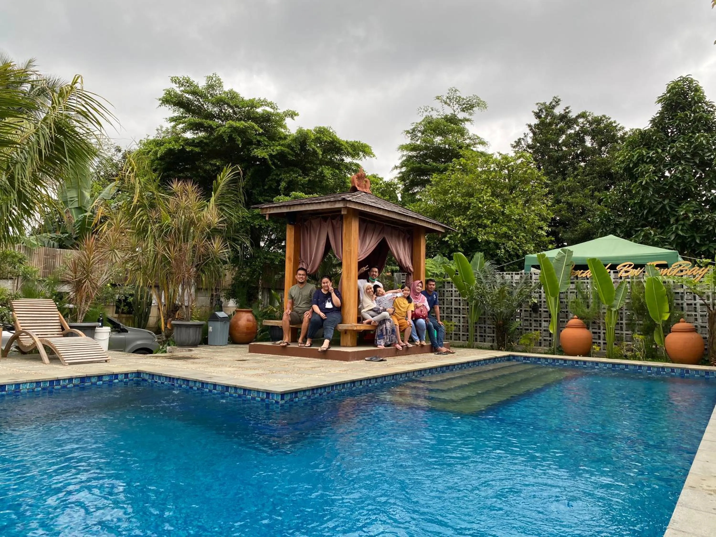 Pool view in Embay House & Private Pool