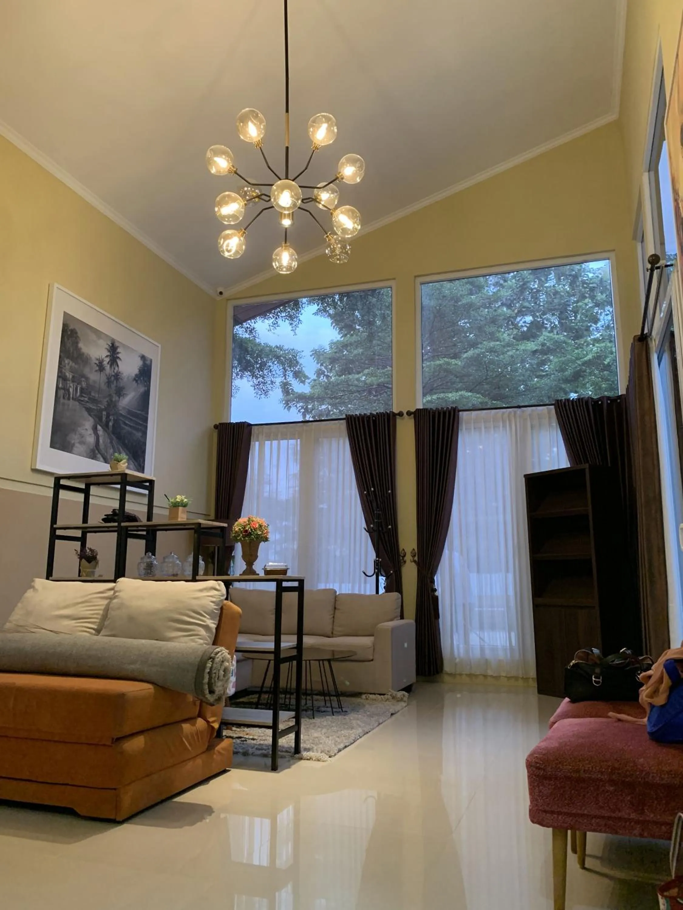 Living room in Embay House & Private Pool