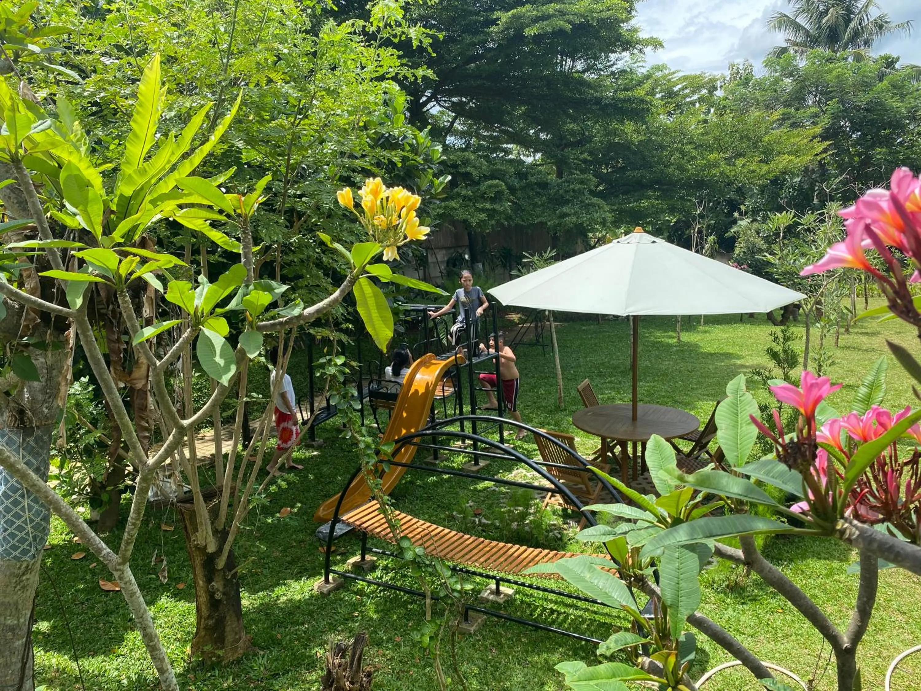 Garden in Embay House & Private Pool