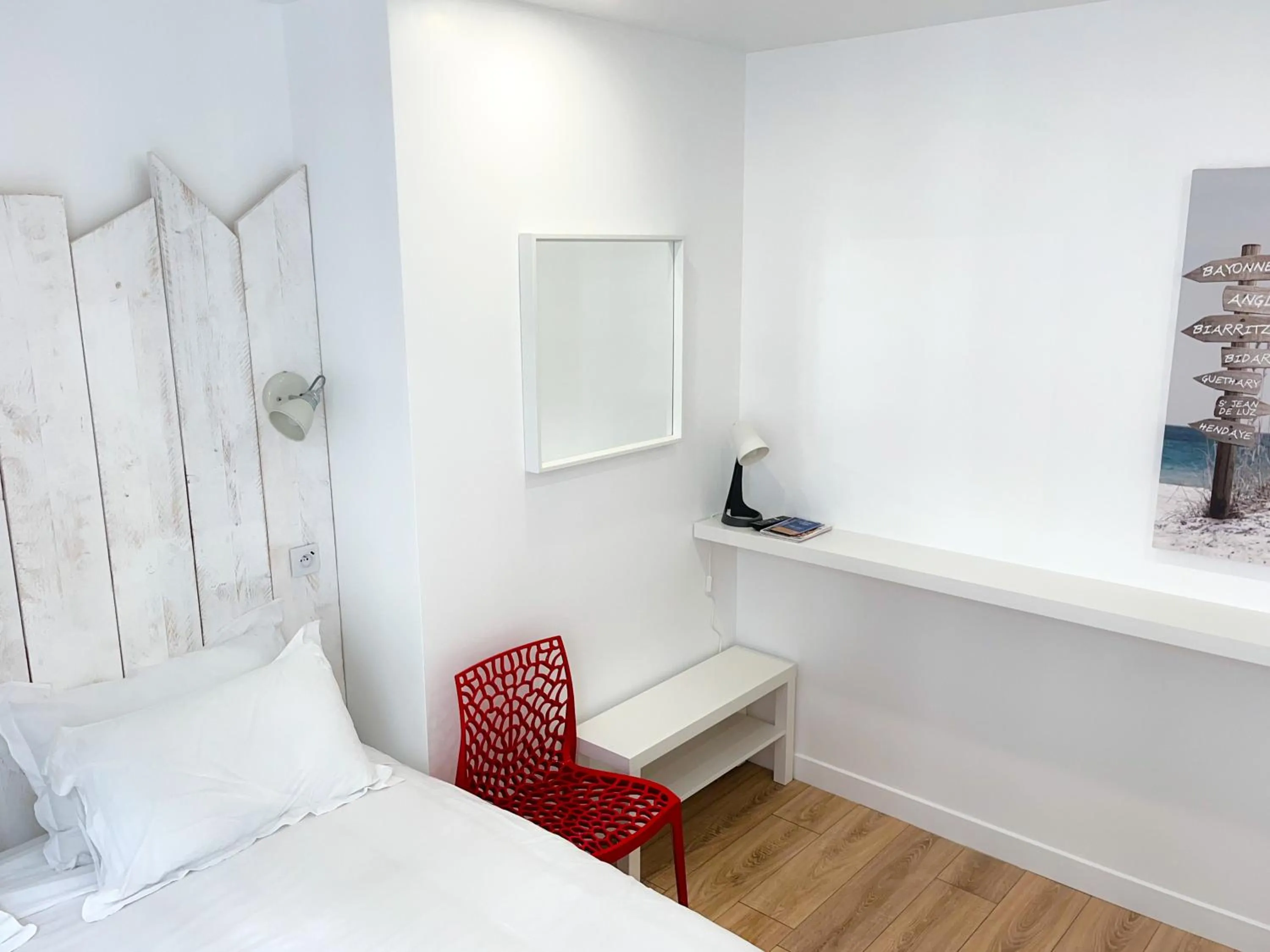 Photo of the whole room, Bed in Maison d'hôtes City Break MIRADOUR