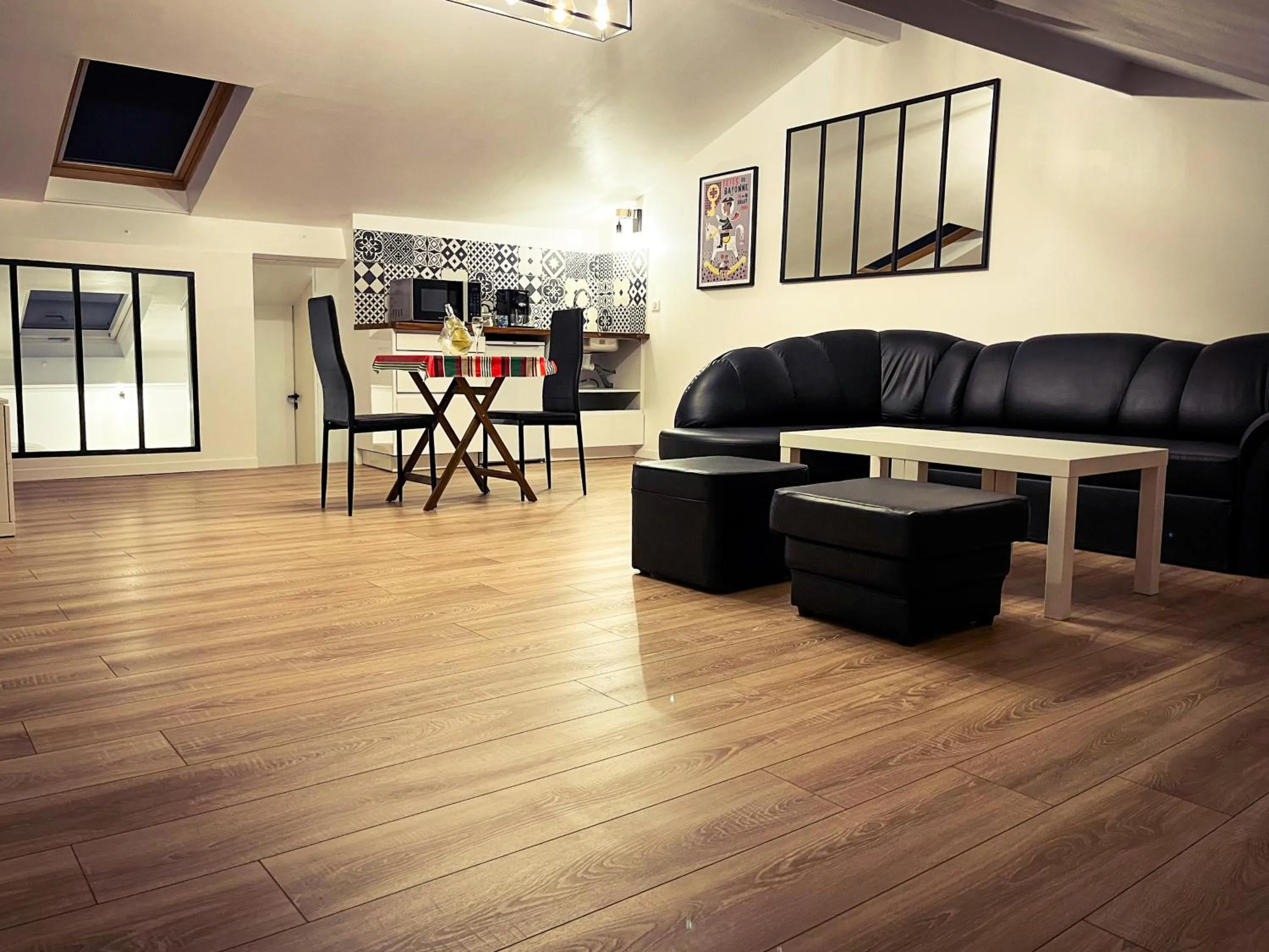 Seating area in Maison d'hôtes City Break MIRADOUR