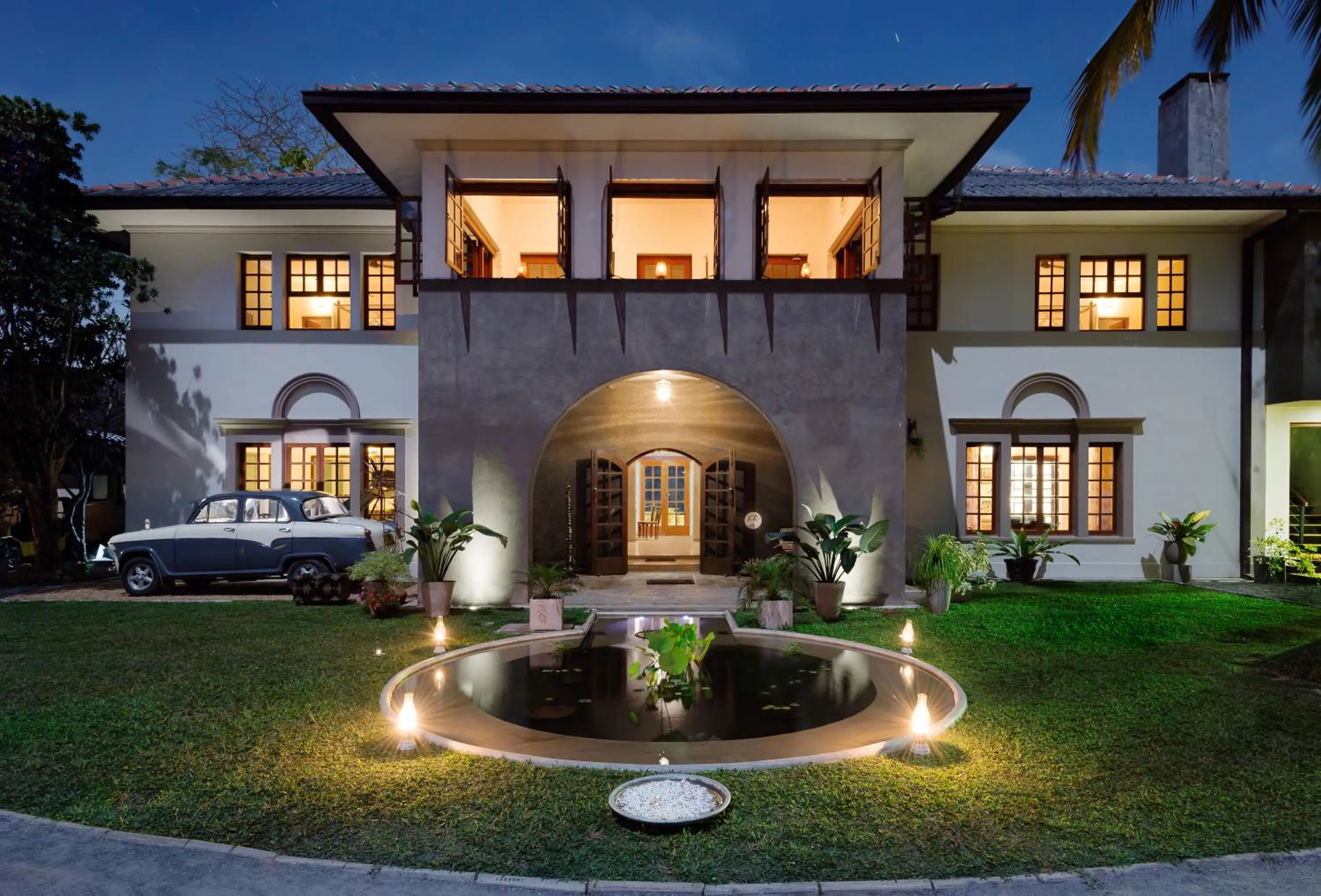 Facade/entrance in The Elephant Stables