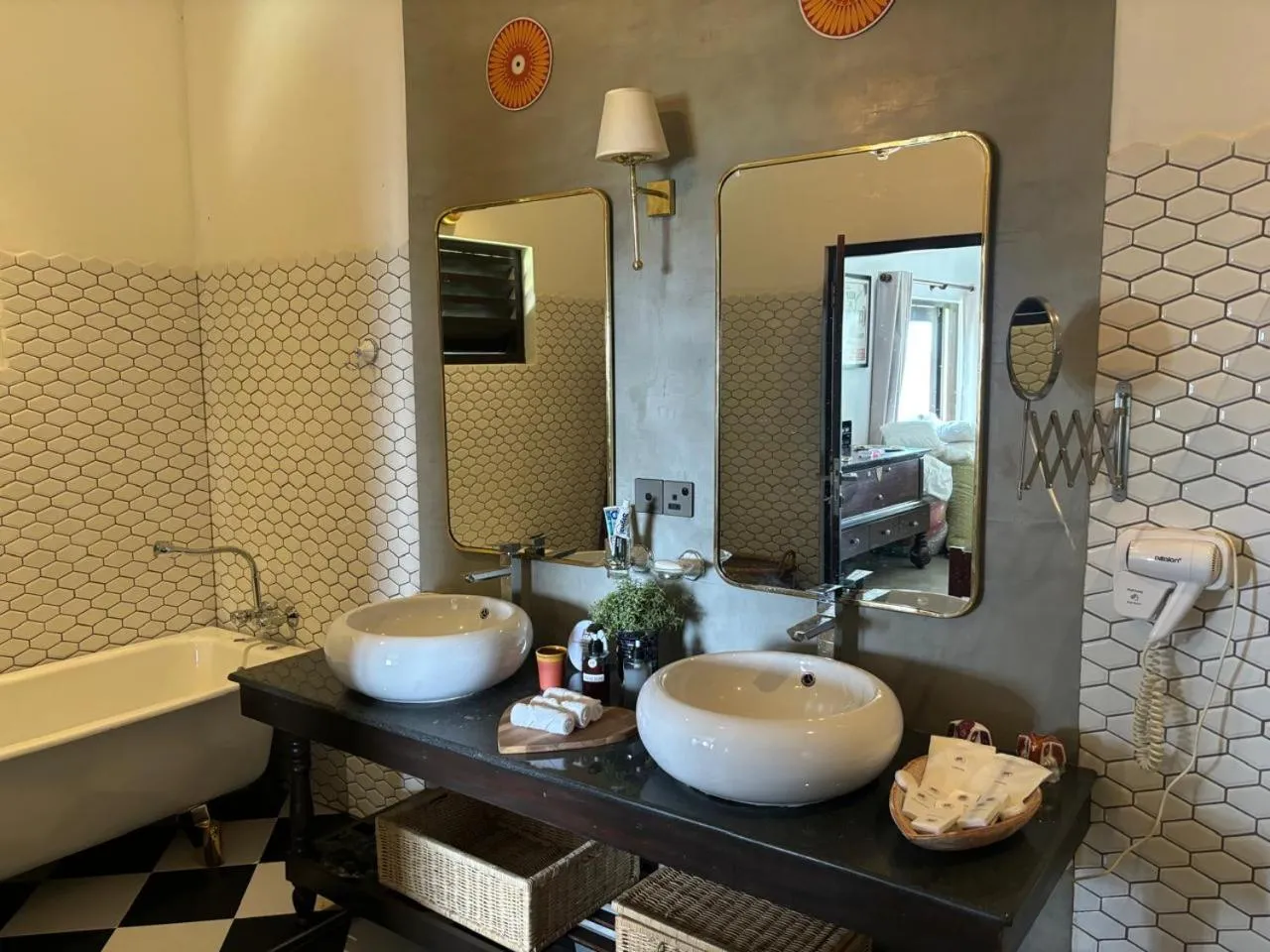 Bathroom in The Elephant Stables