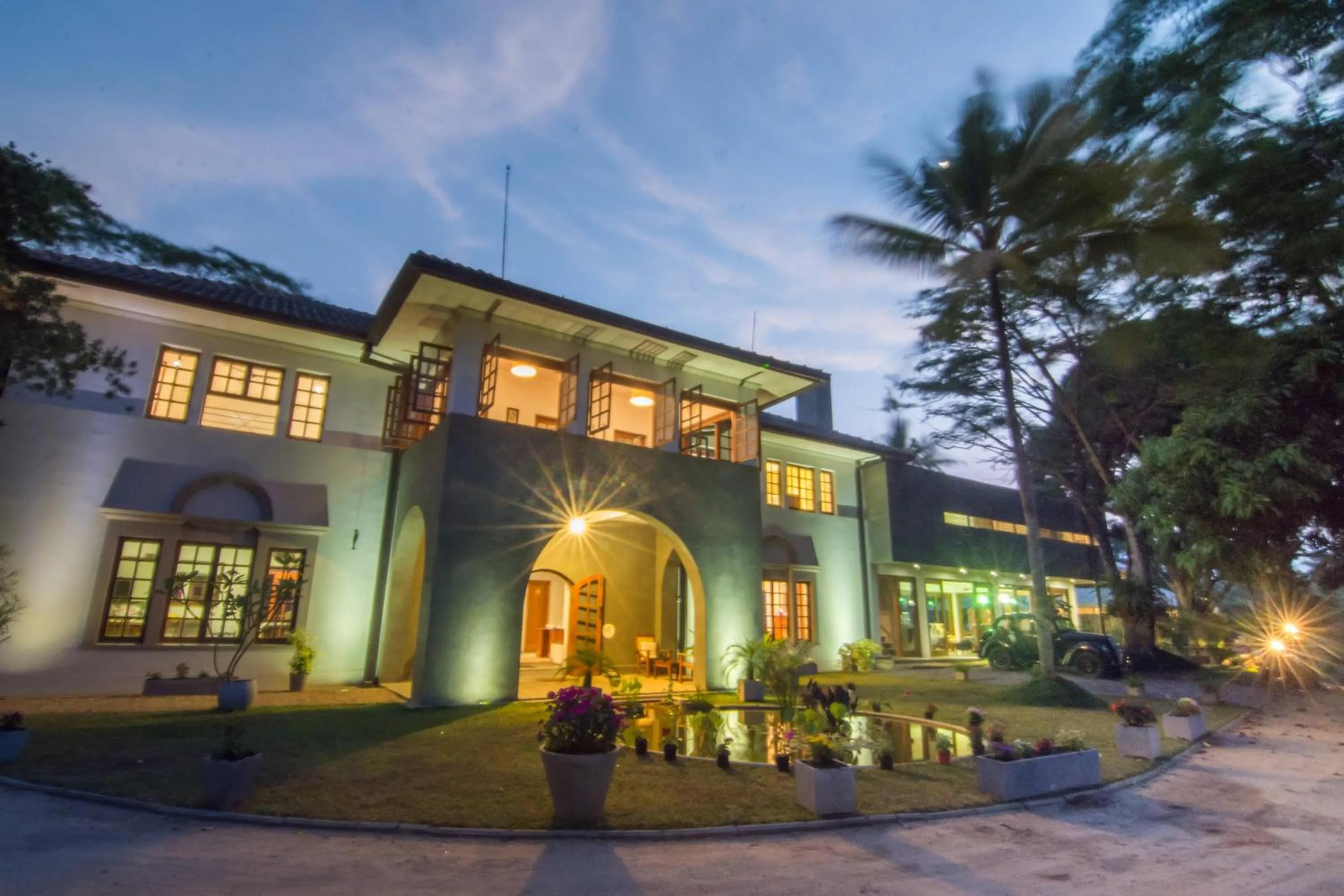 Facade/entrance in The Elephant Stables