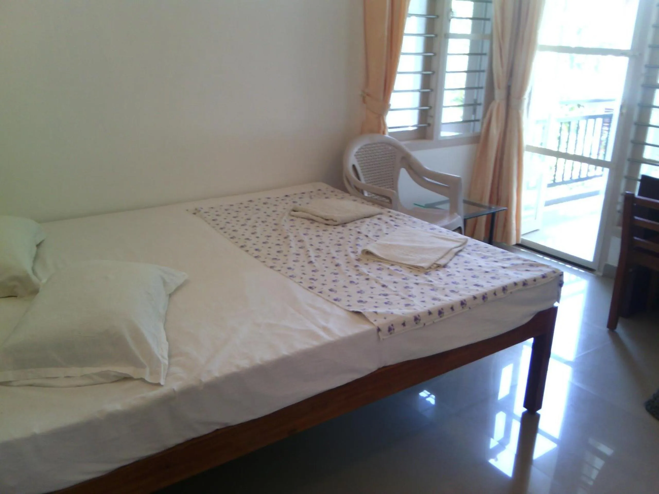 Bedroom, Bed in Nathans Holiday Home