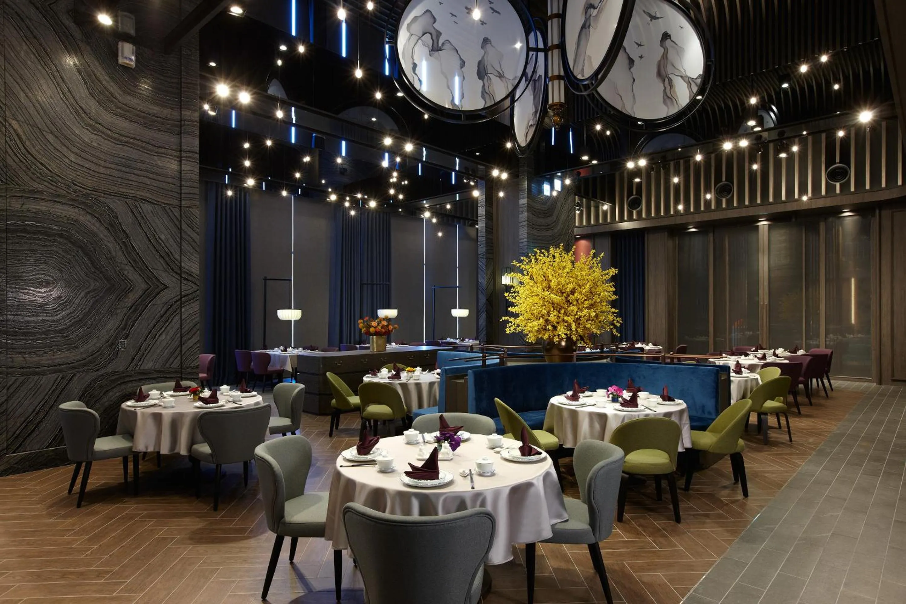 Restaurant/places to eat in COZZI Blu