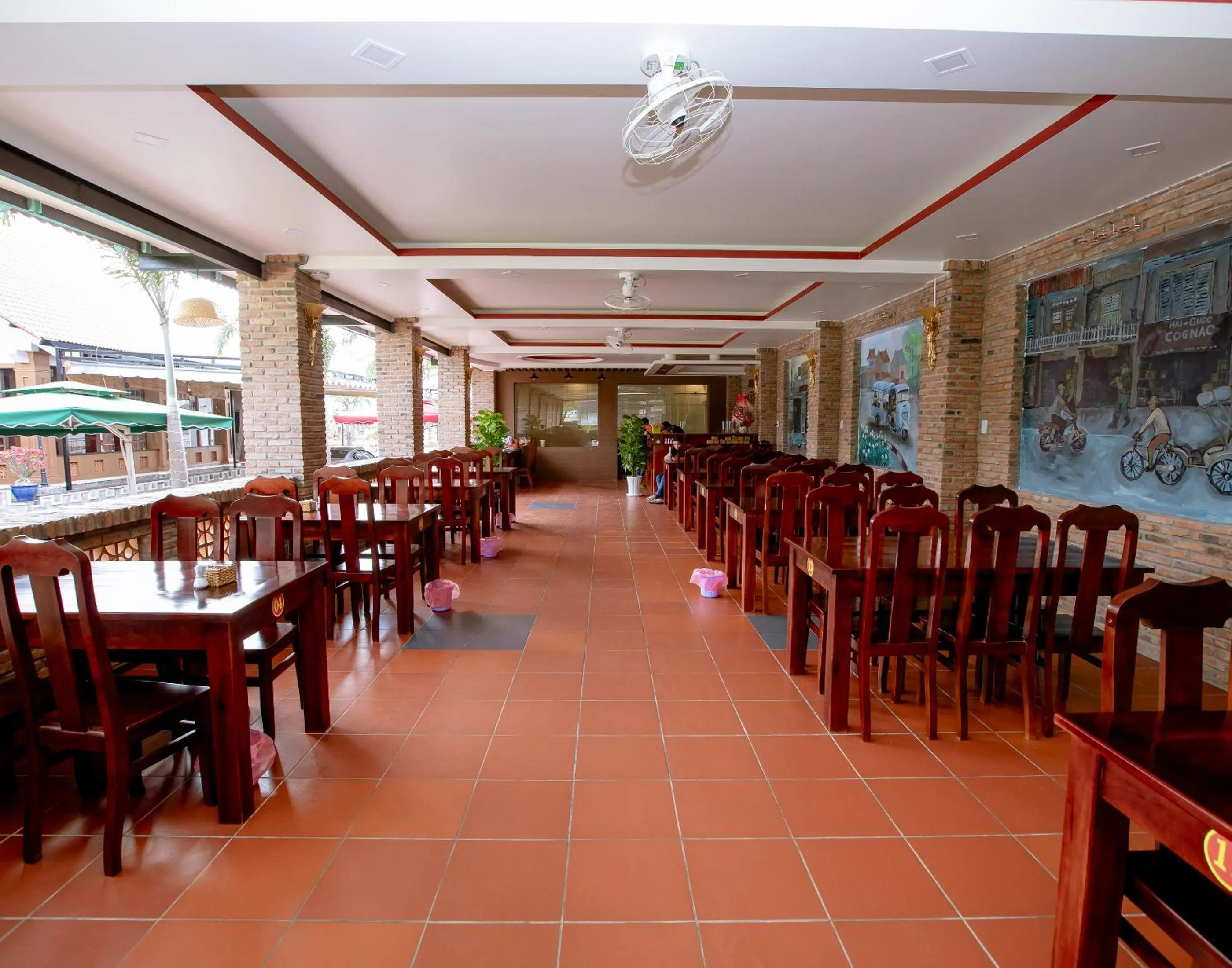 Dining area in Thien An Hotel