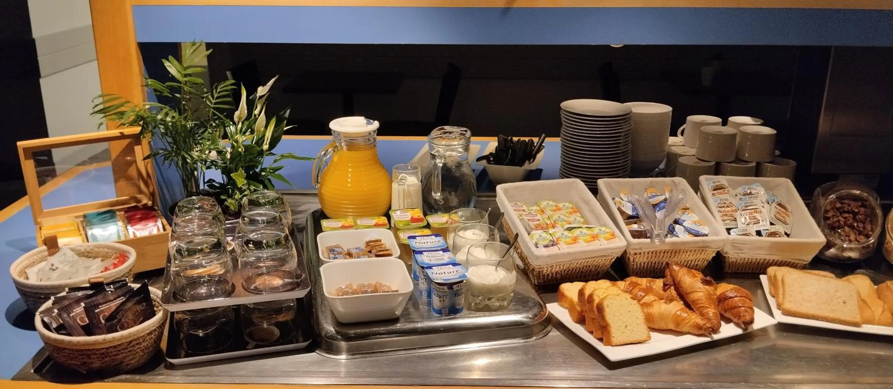 Breakfast in hôtel ASTER