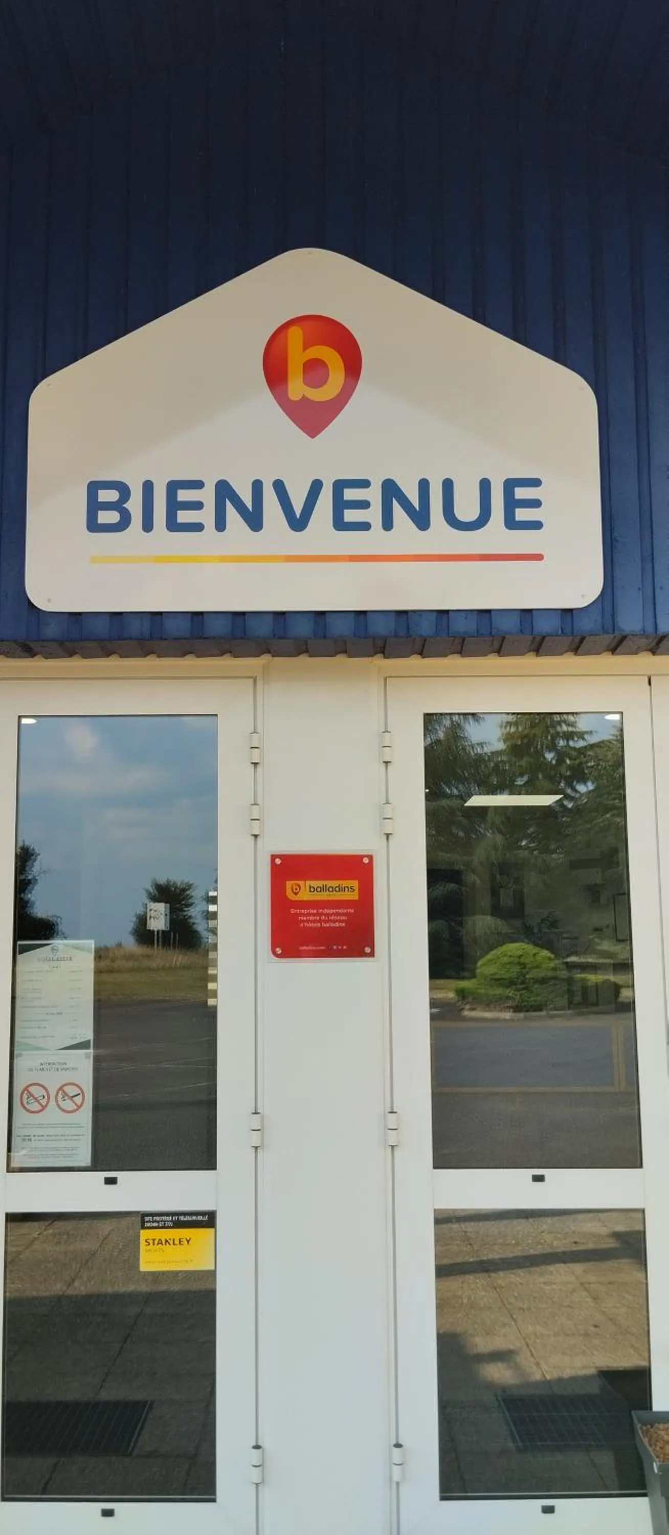 Property building in hôtel ASTER