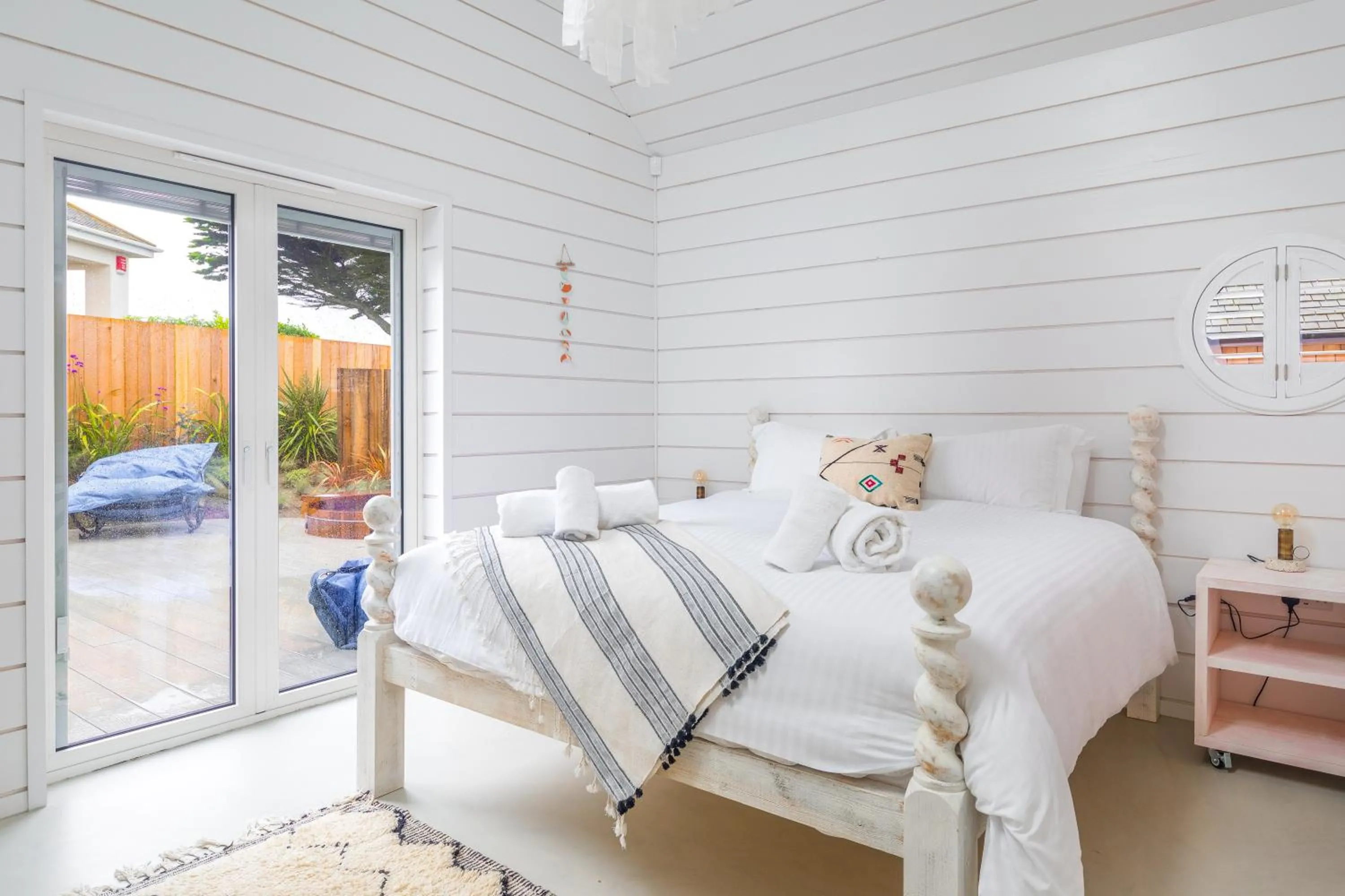 Bedroom, Bed in Three Mile Beach