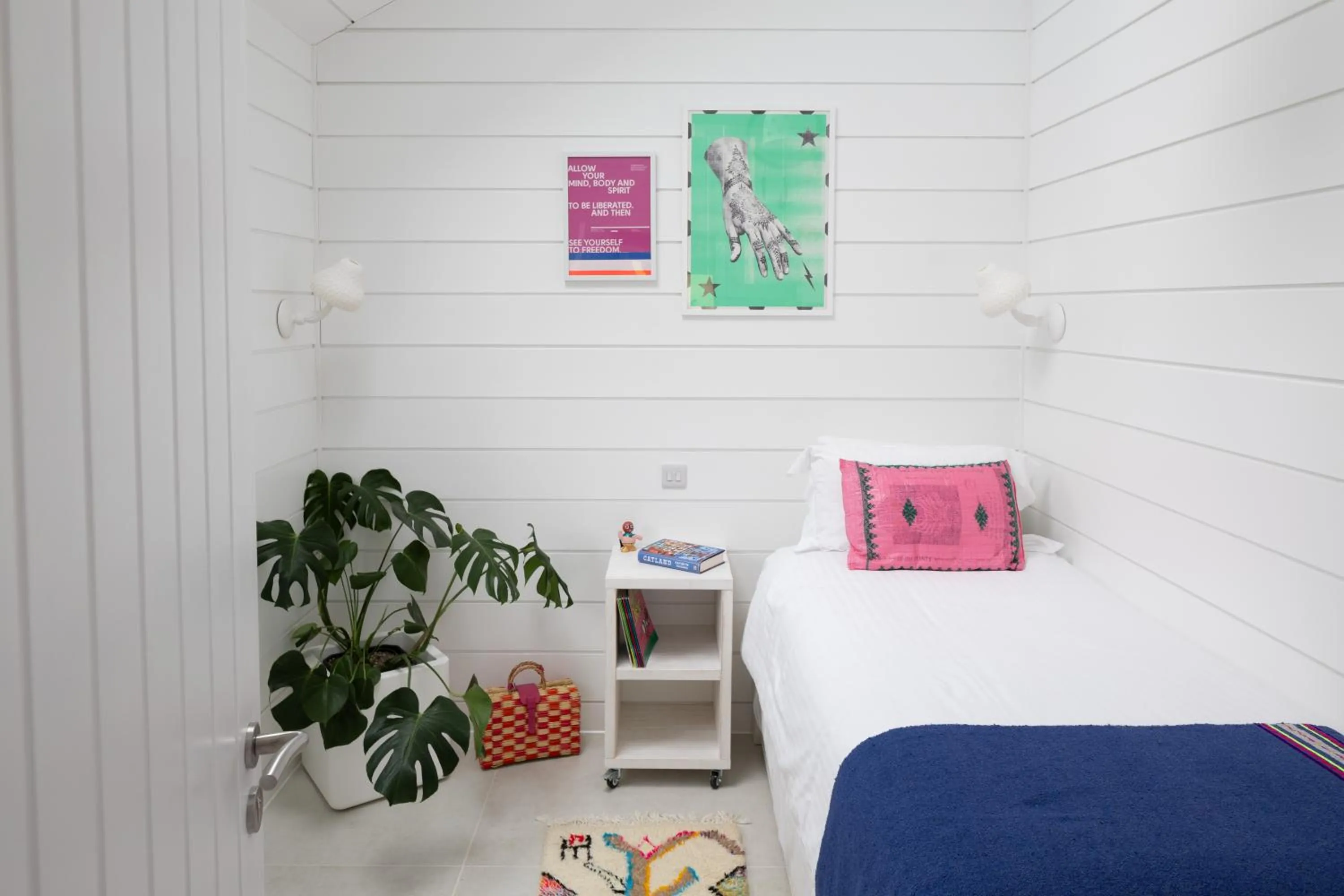 Bedroom, Bed in Three Mile Beach