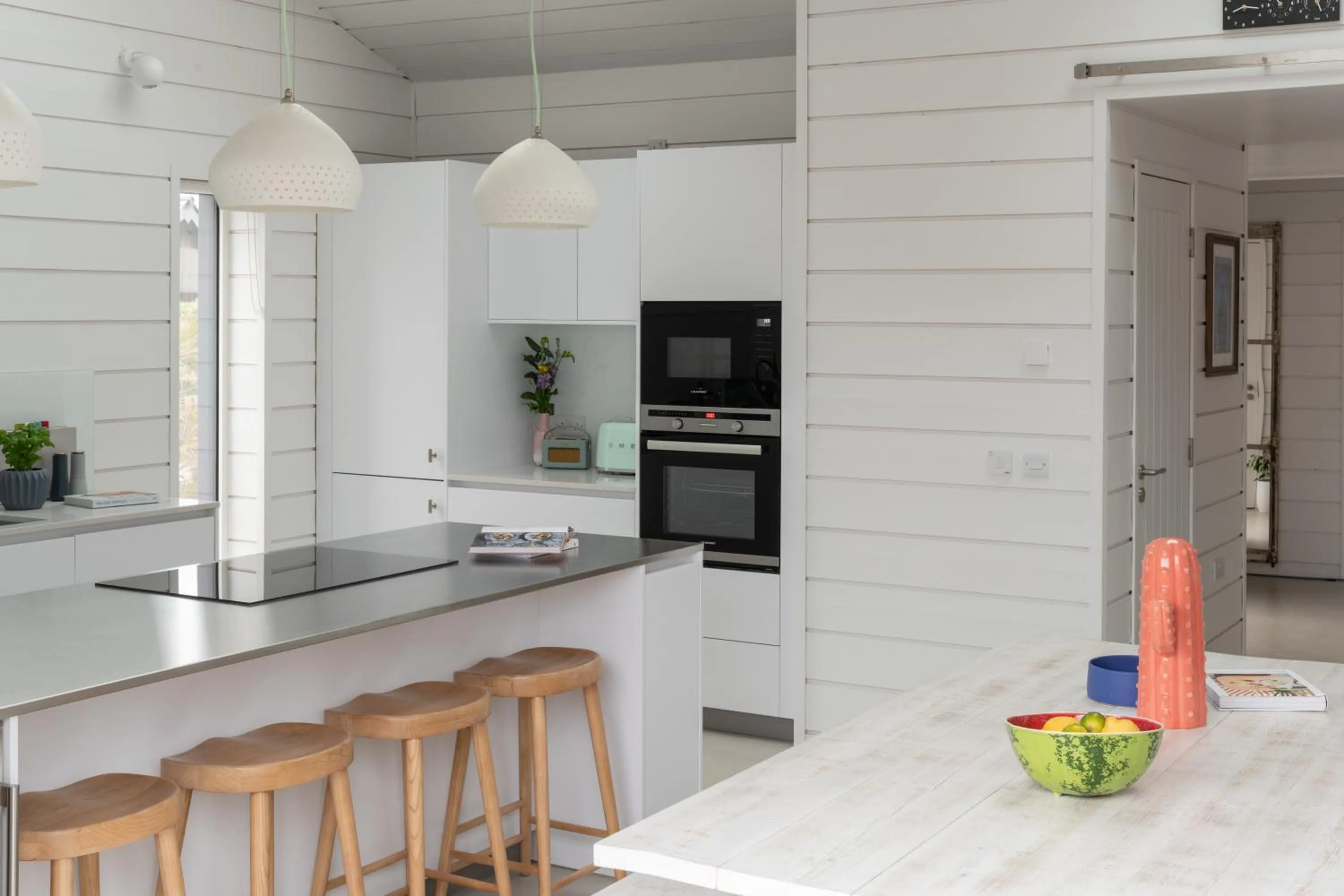 Kitchen or kitchenette in Three Mile Beach