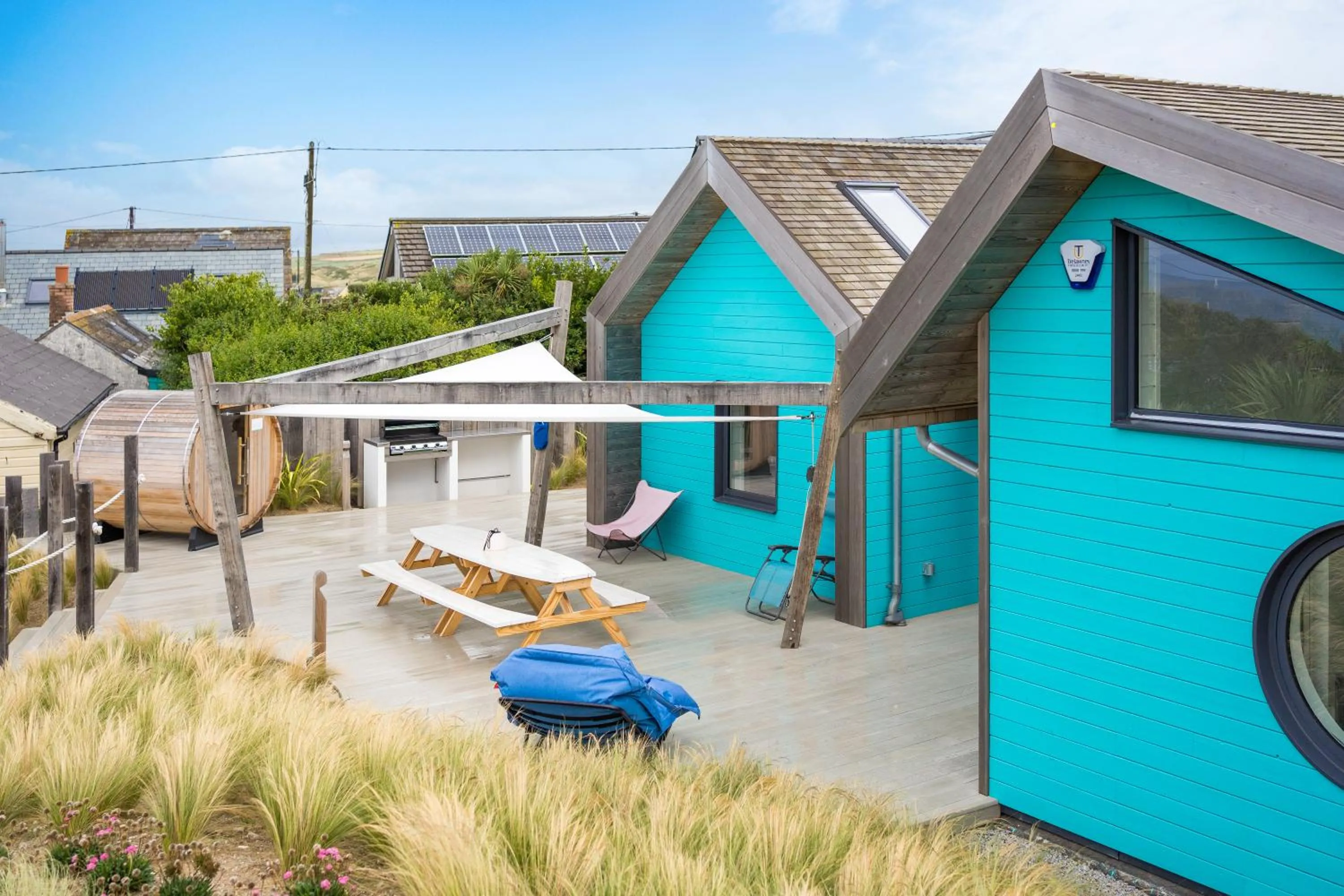 Property building in Three Mile Beach