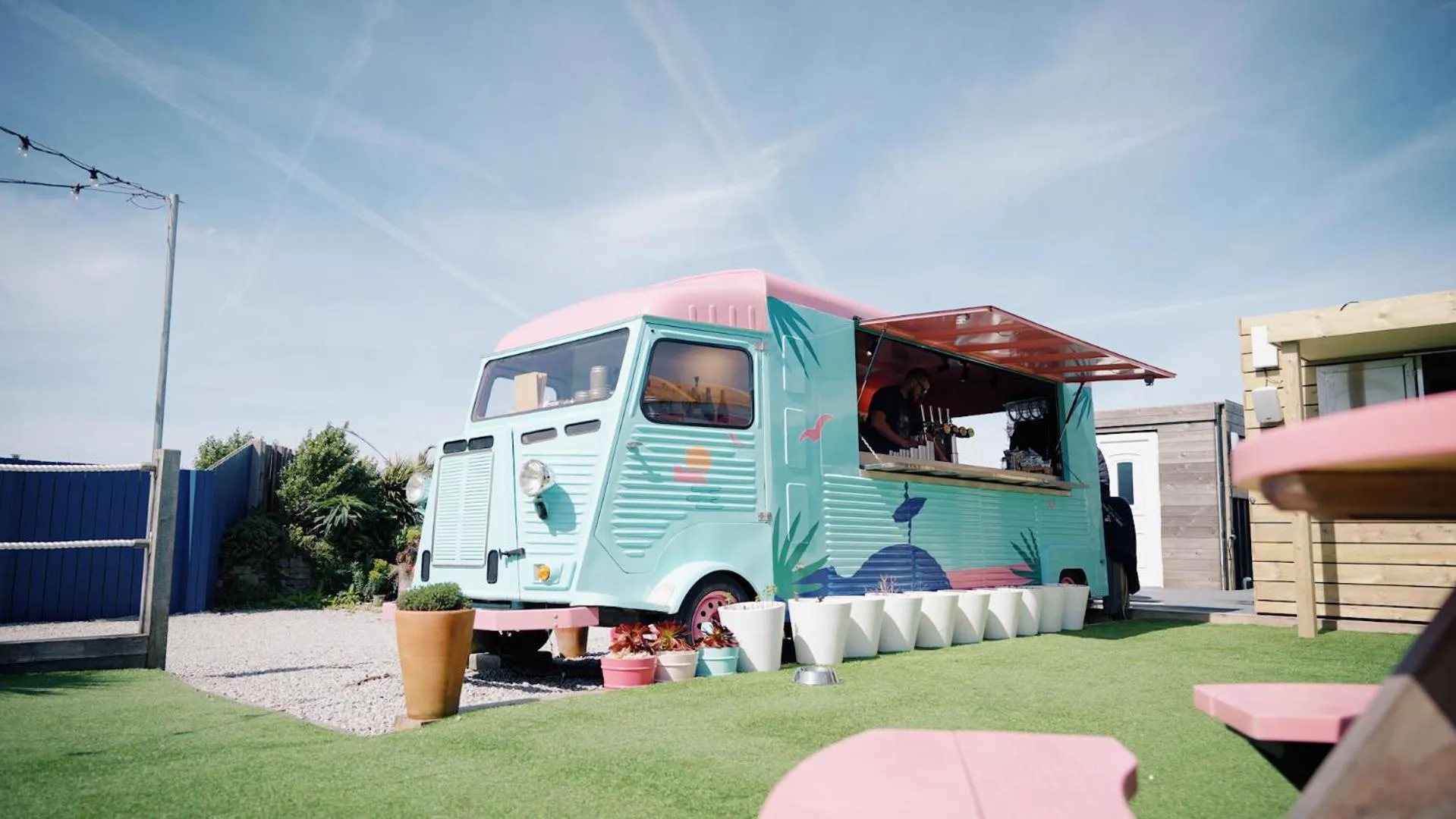 Restaurant/places to eat in Three Mile Beach