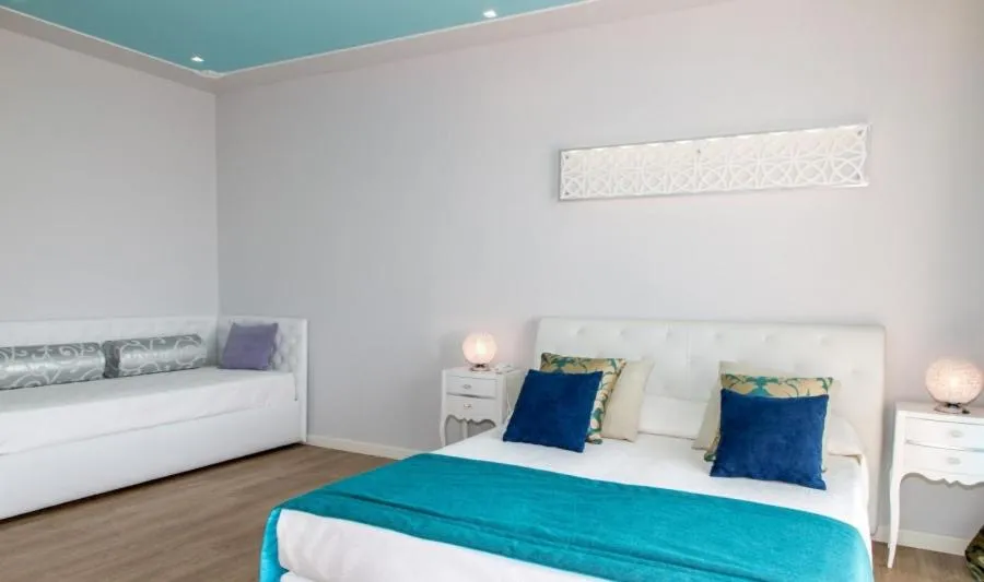 Bed in Hotel Carlton