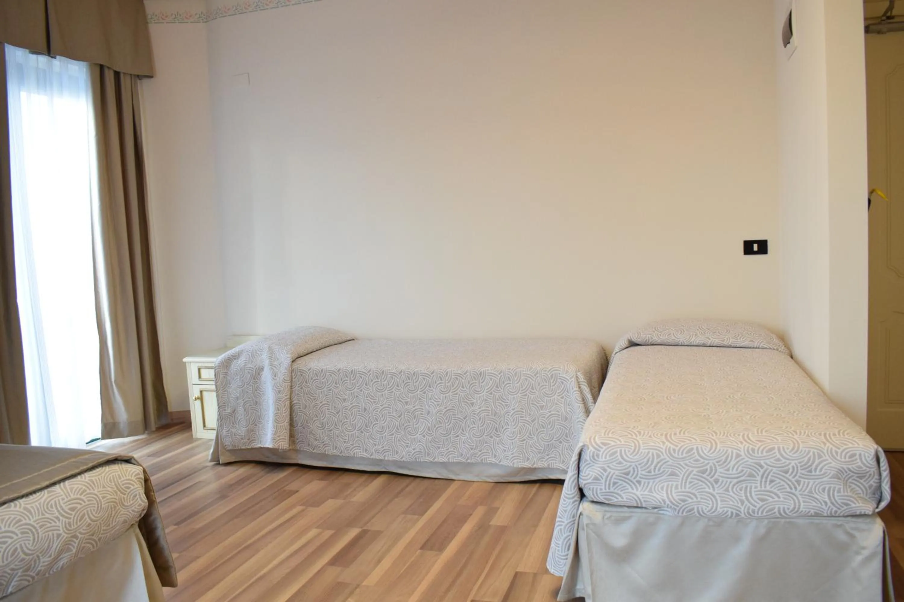 Bed in Hotel Carlton