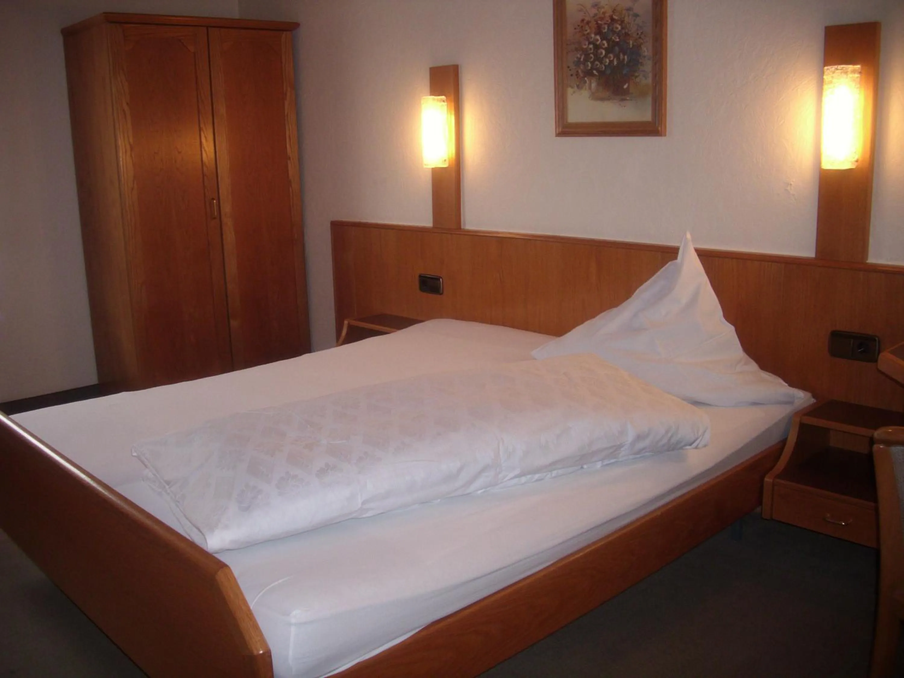 Bedroom, Bed in Landhotel Pingel