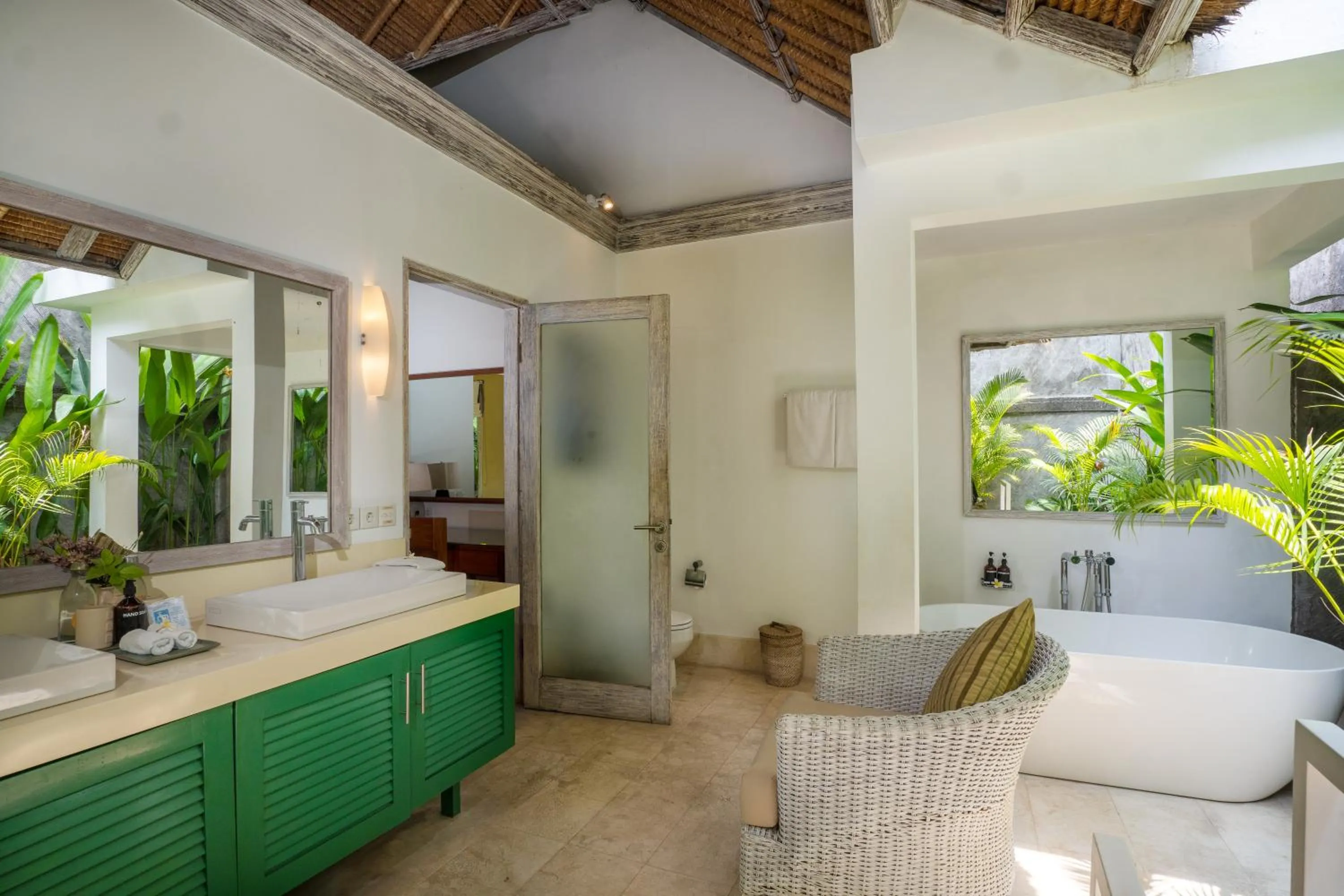 Bath in Serene Villas