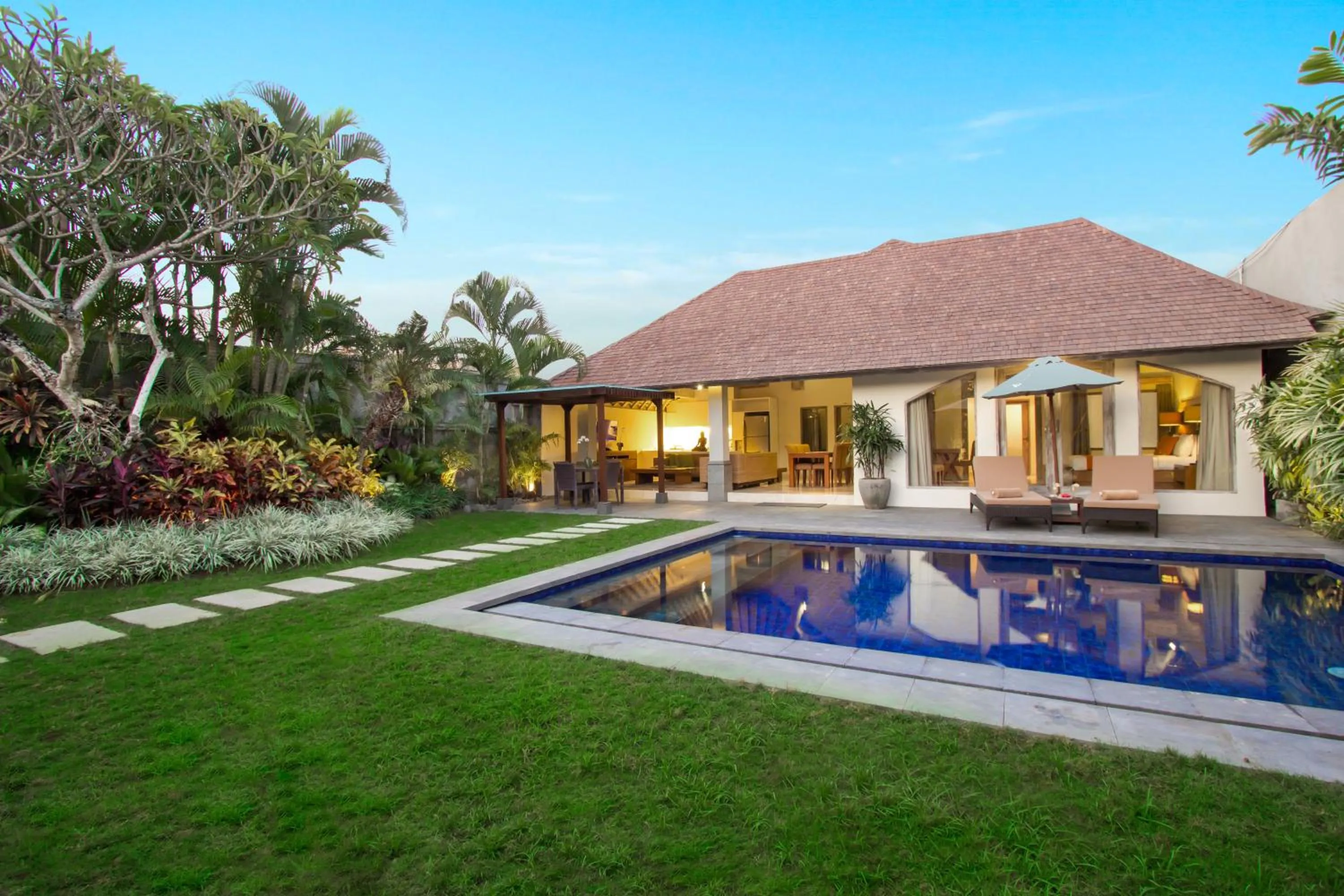 Swimming pool in Serene Villas