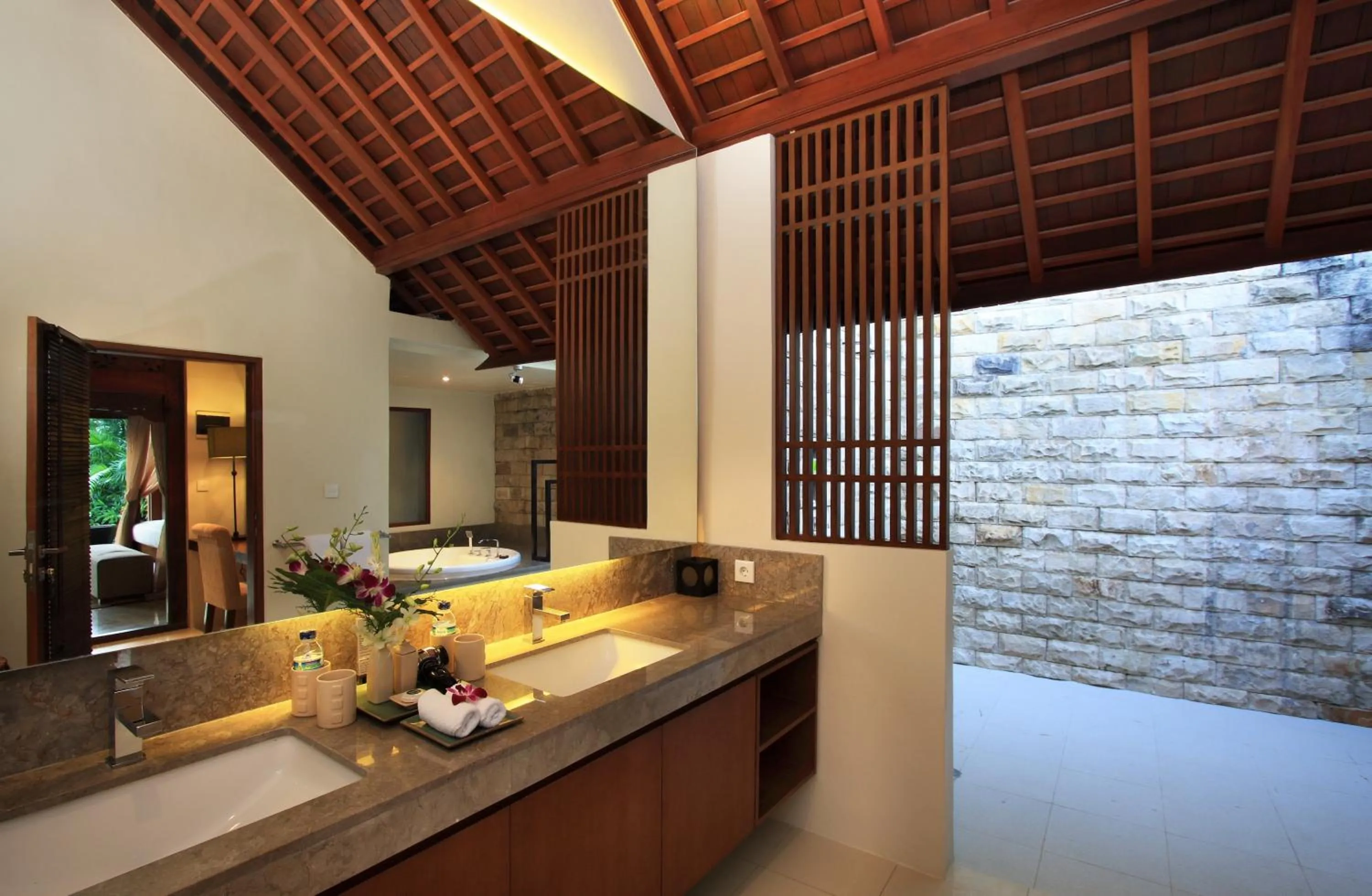 Bathroom, Bed in Serene Villas