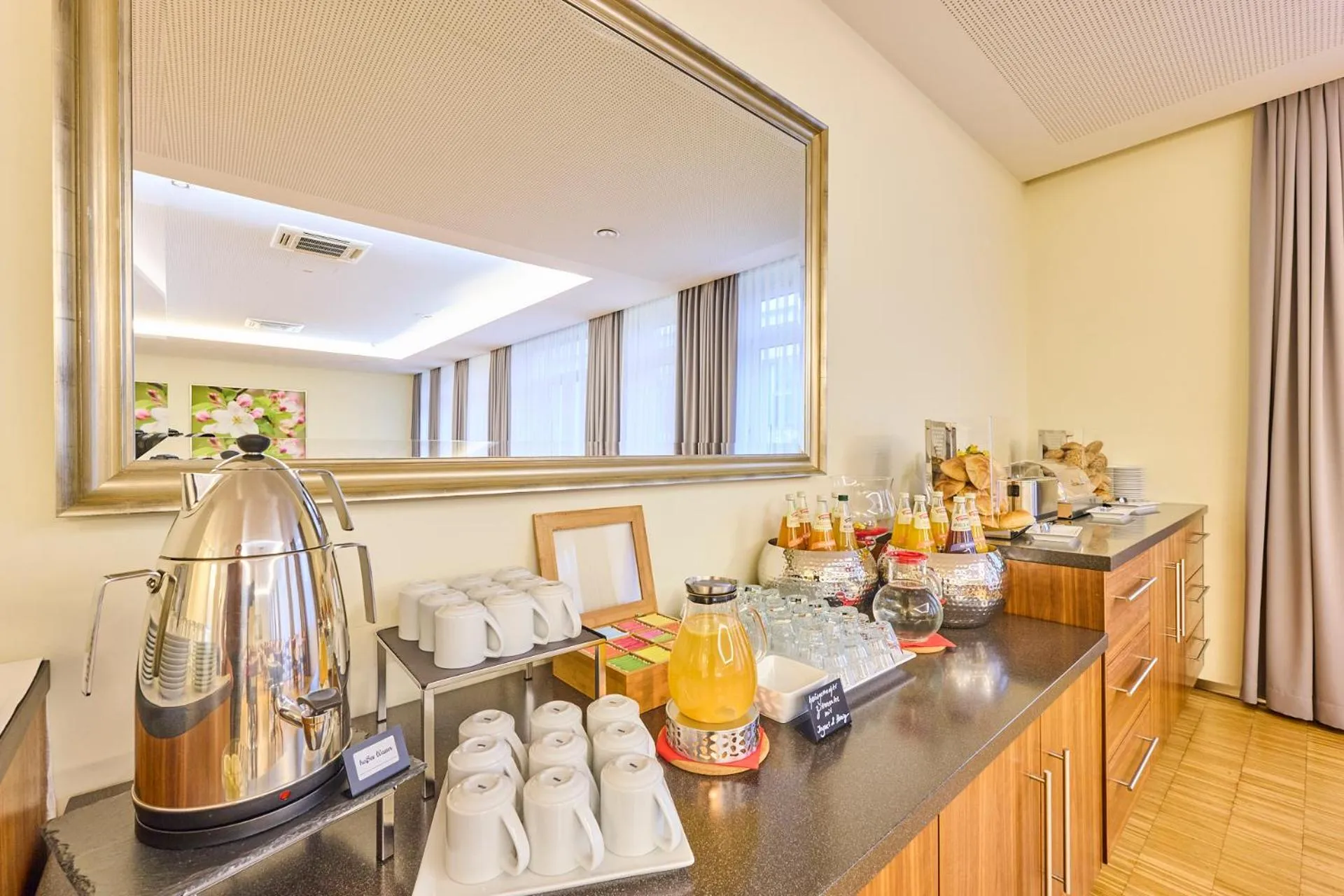 Breakfast in Hotel Apfelbaum