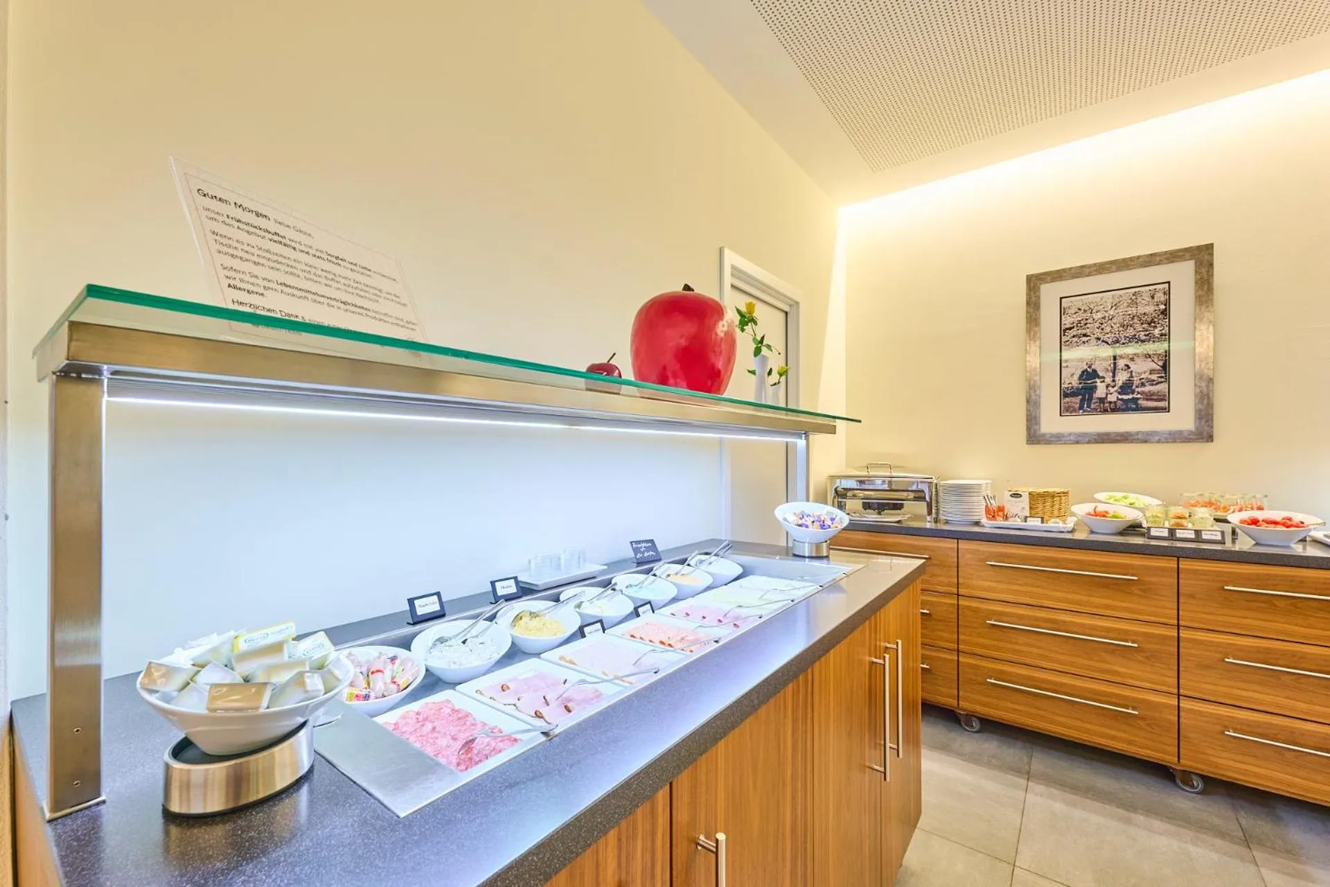 Breakfast in Hotel Apfelbaum