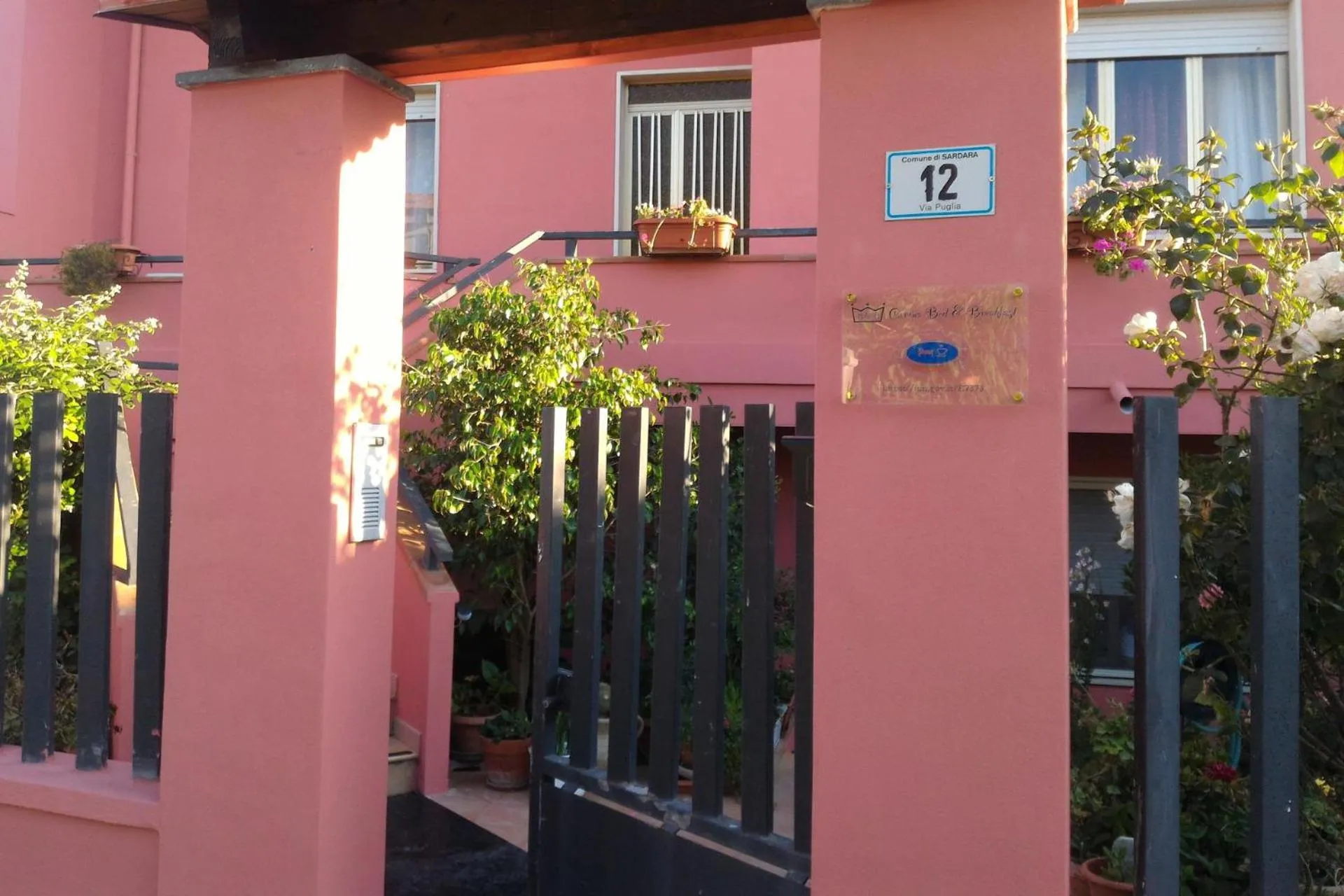 Corona Bed & Breakfast