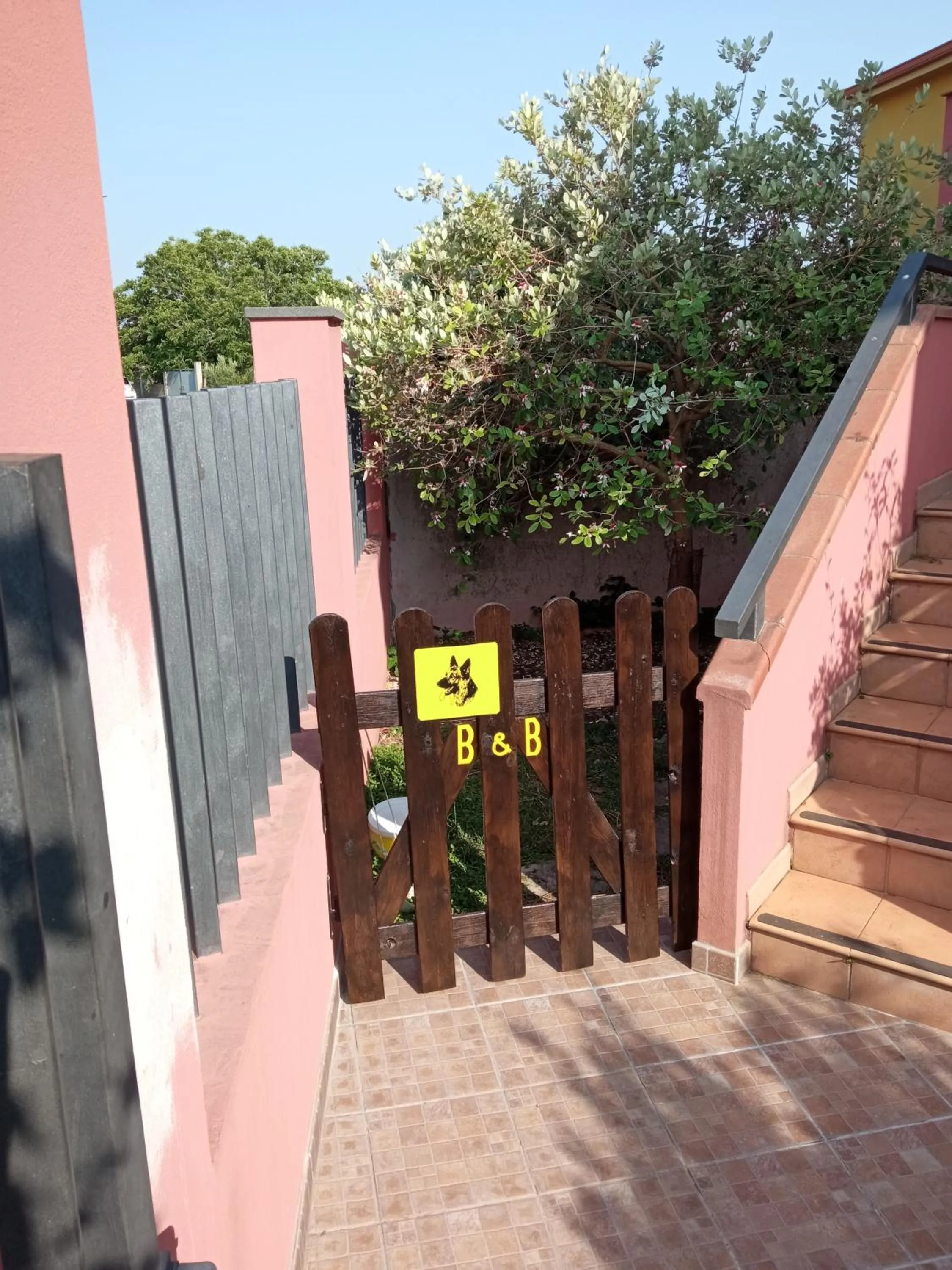 Corona Bed & Breakfast